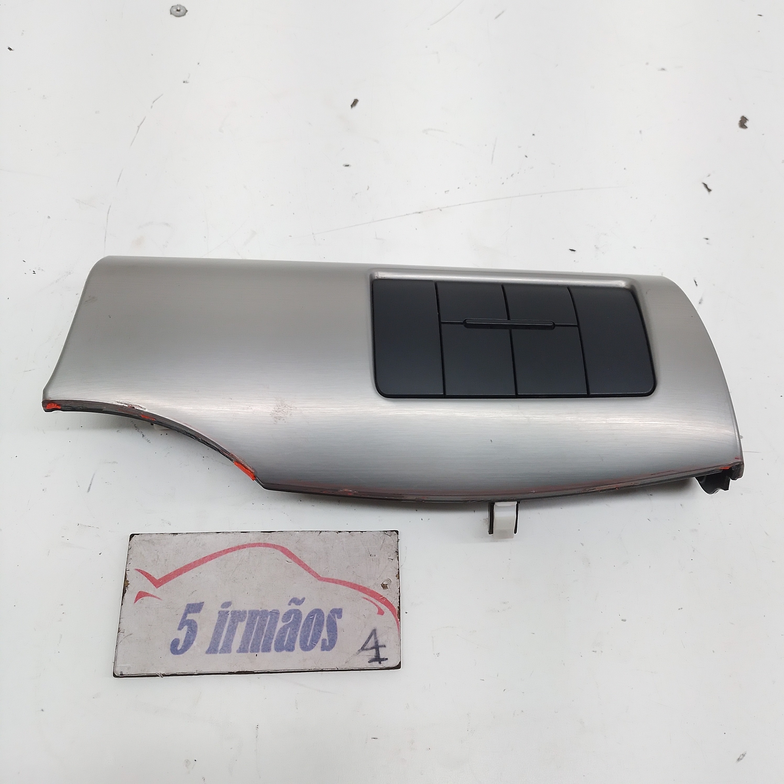 Acabamento Esquerdo Painel Kia Sorento 2.4 2011 2012