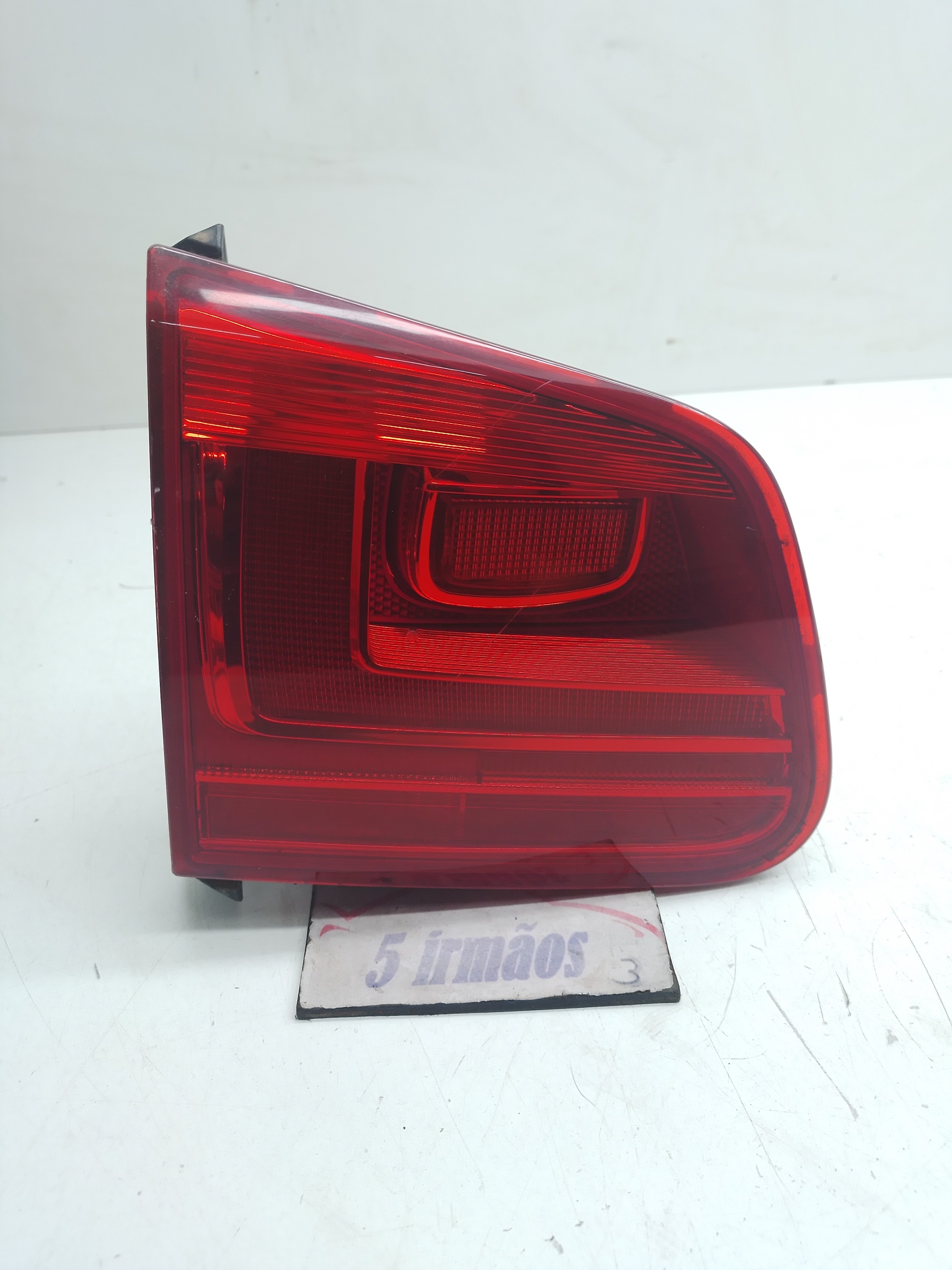 Lanterna Esquerda Tampa Traseira Vw Tiguan Tsi 2.0 2012
