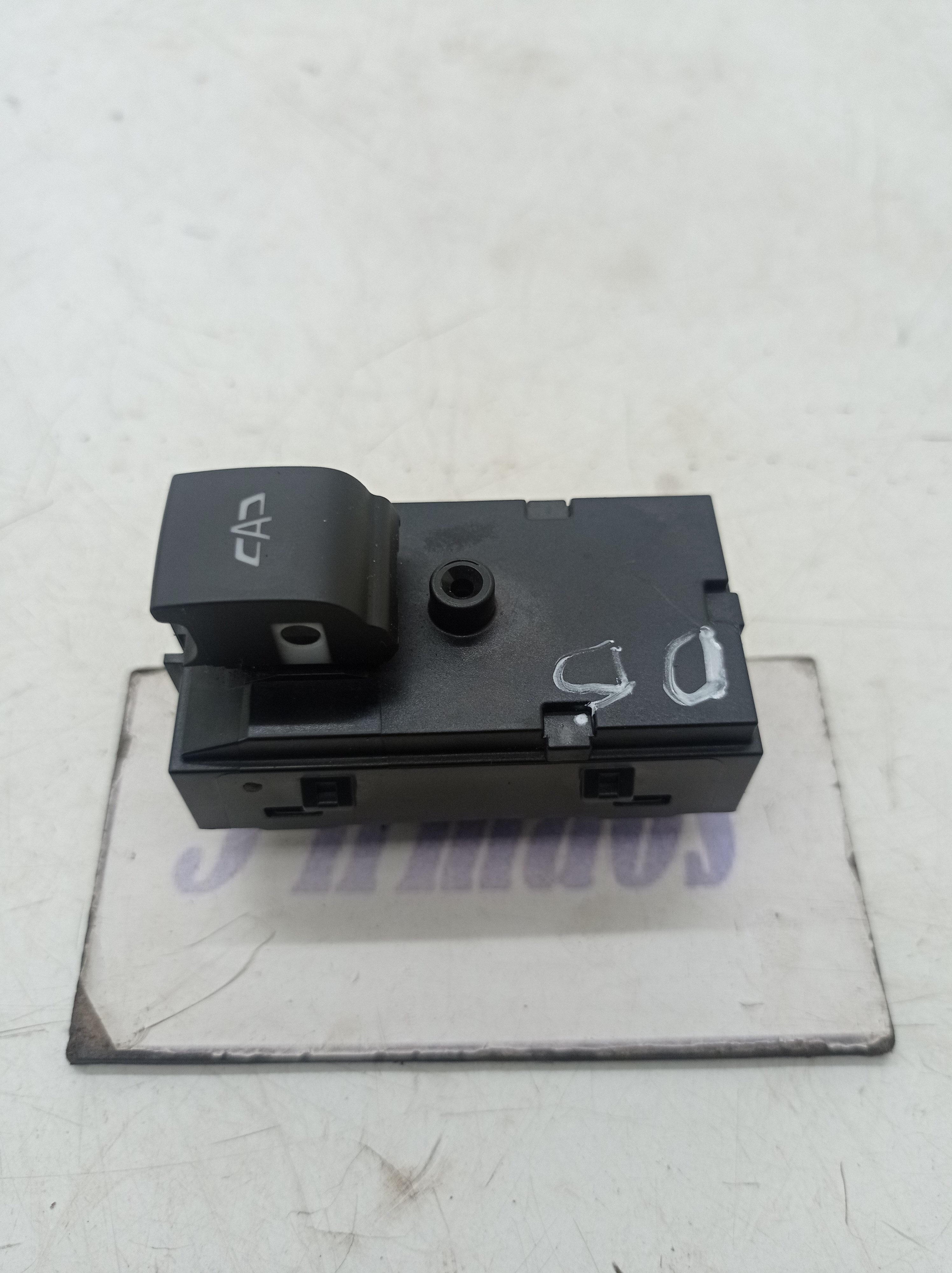 Comando Vidro Dianteiro Direito Gm Onix 1.0 2020 / 2021