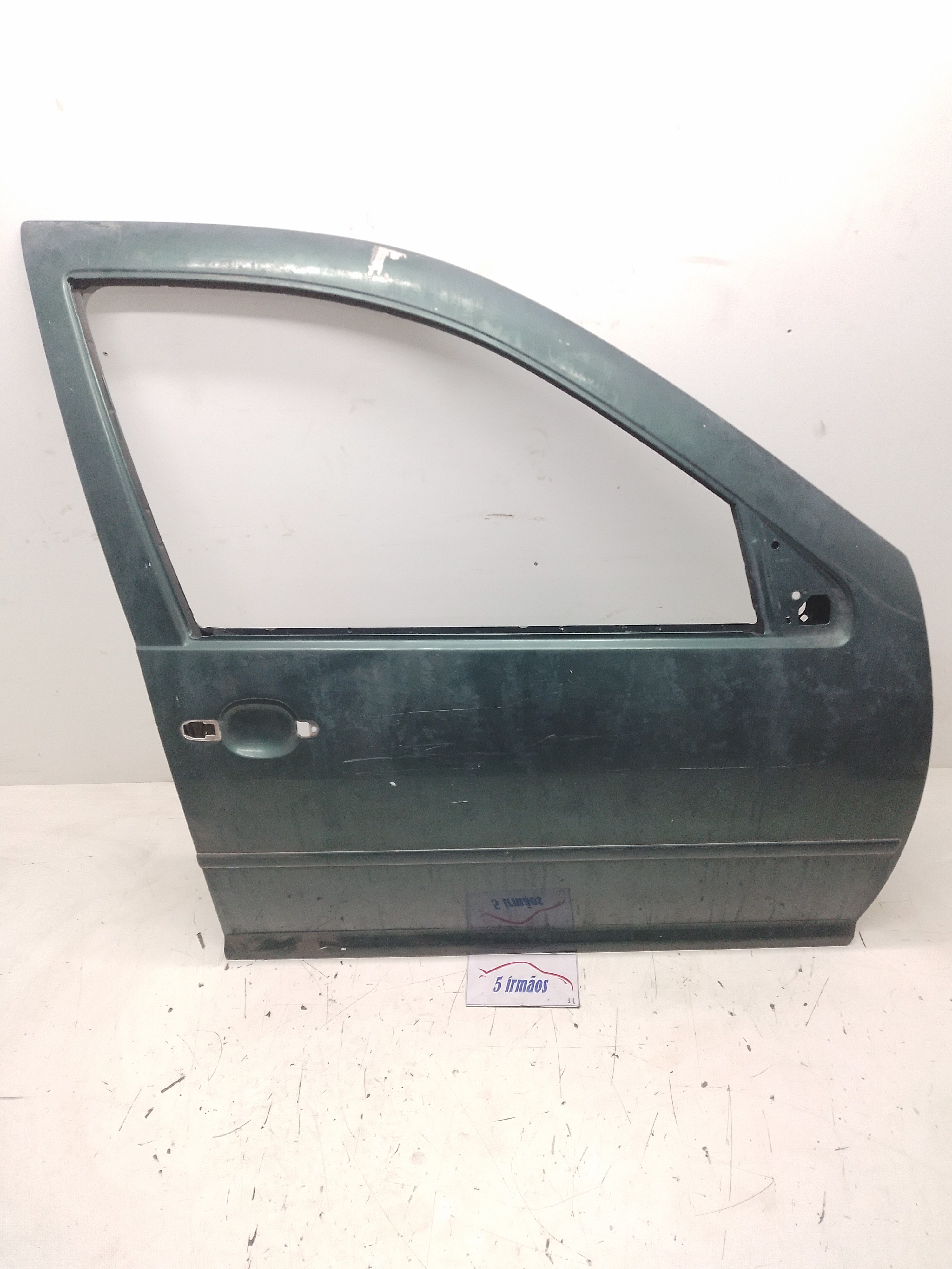 Porta Dianteira Direita Vw Golf 1.6 / 2.0 4p 2001 2002 2003 Dianteira Direita
