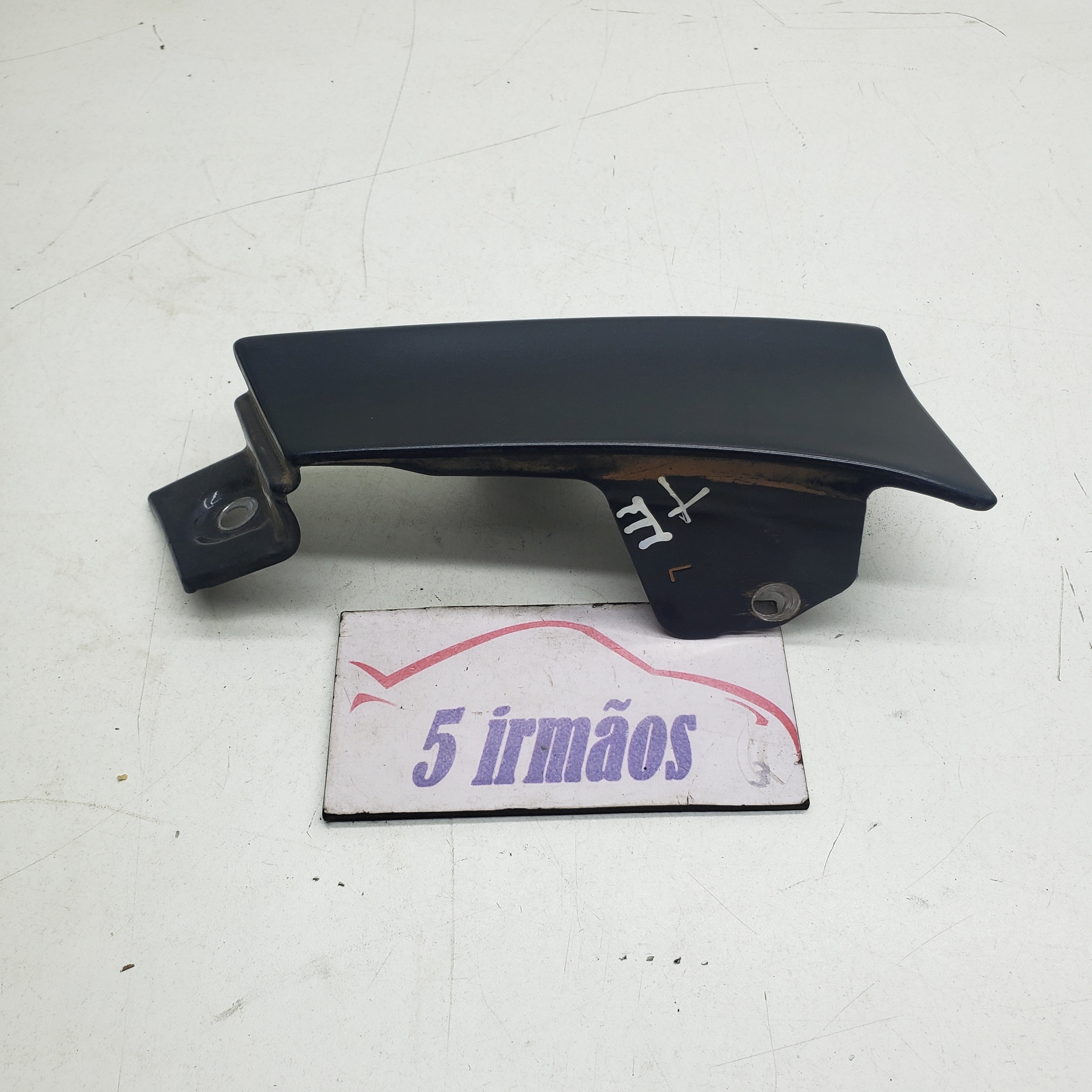 Suporte Lanterna Esquerda Gm Captiva Sport 2.4 2011 / 2012