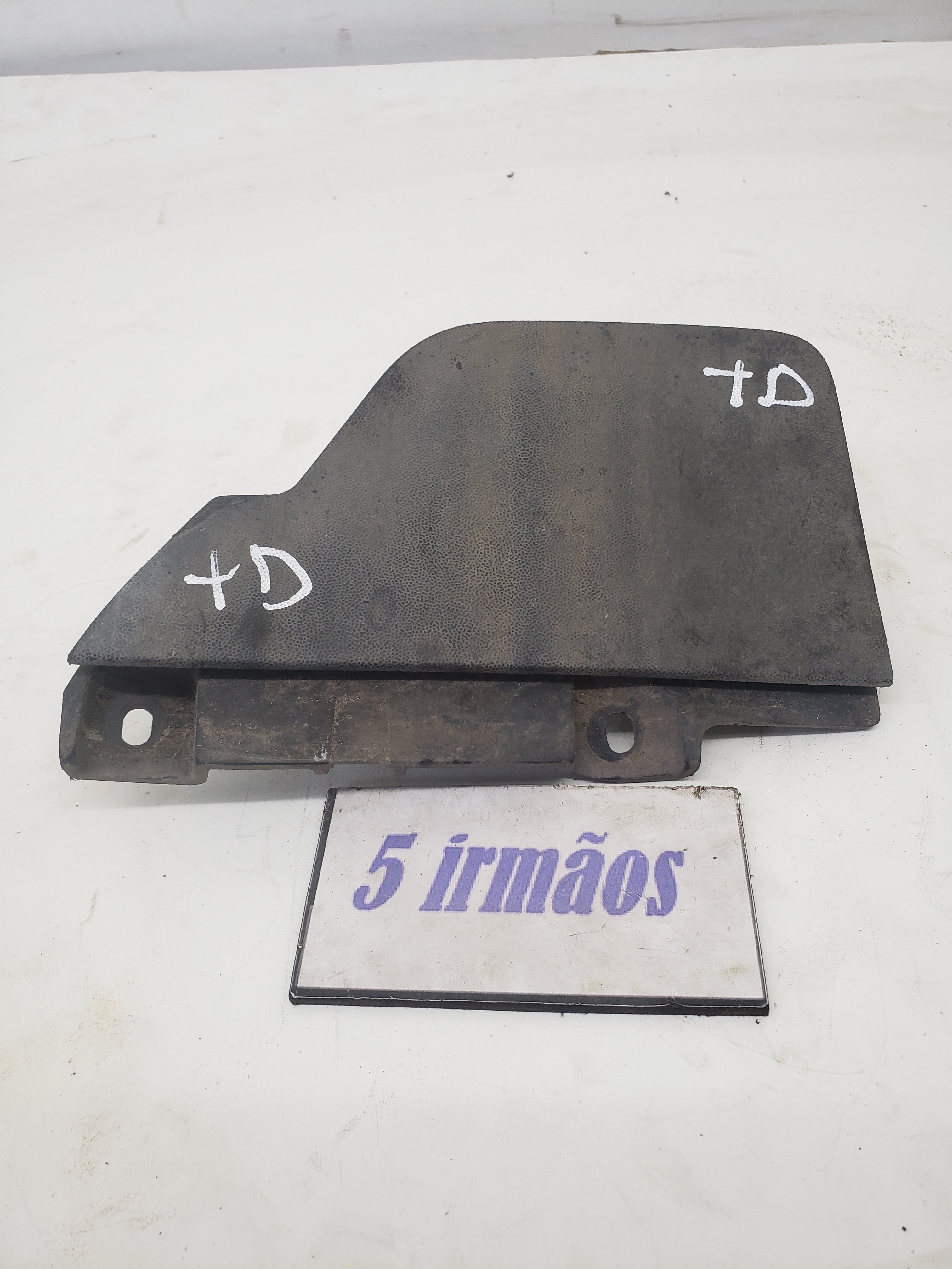 Acabamento Parabarro Traseiro Direito Vw Golf 1.4 2016 /2017