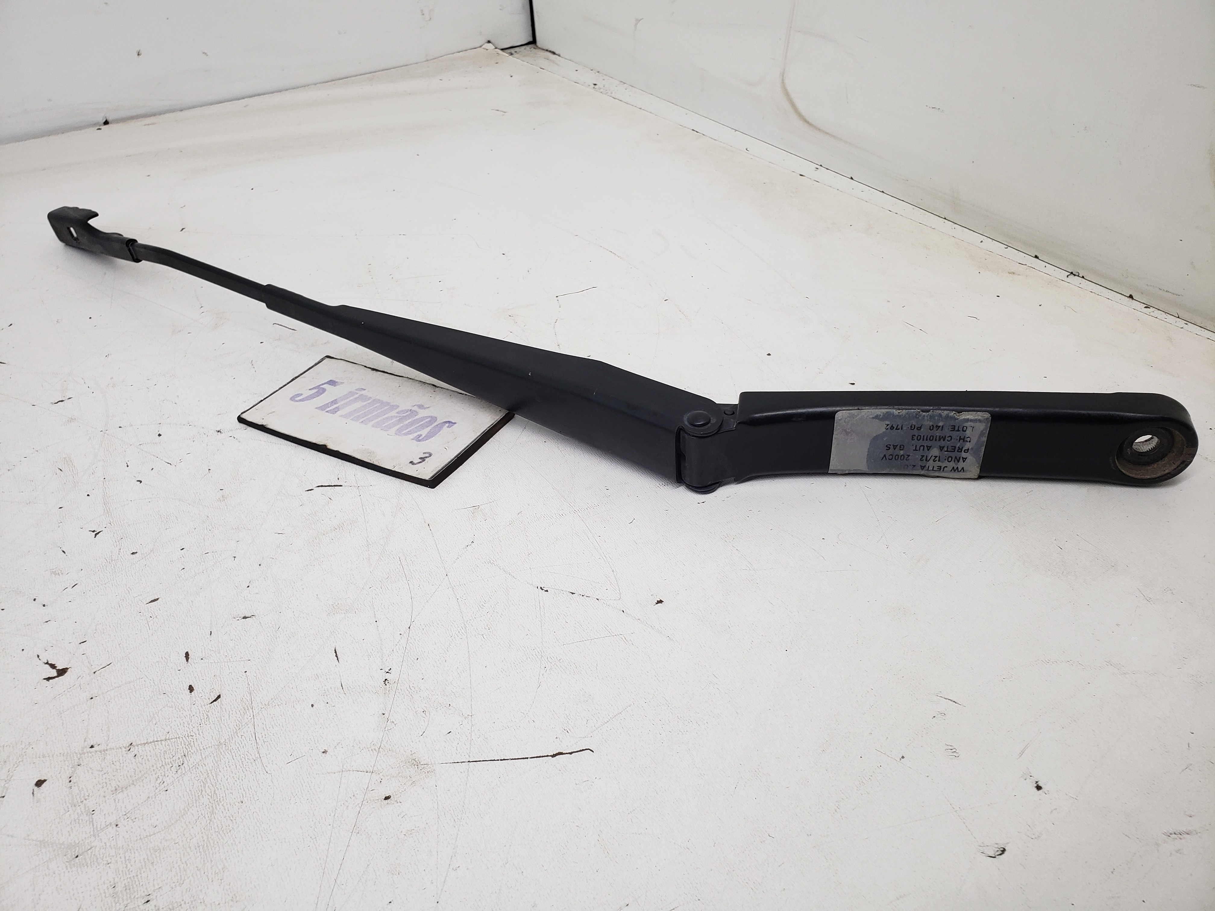 Braço Esquerdo Limpador Parabrisa Vw Jetta Tsi 2.0 2012 2013