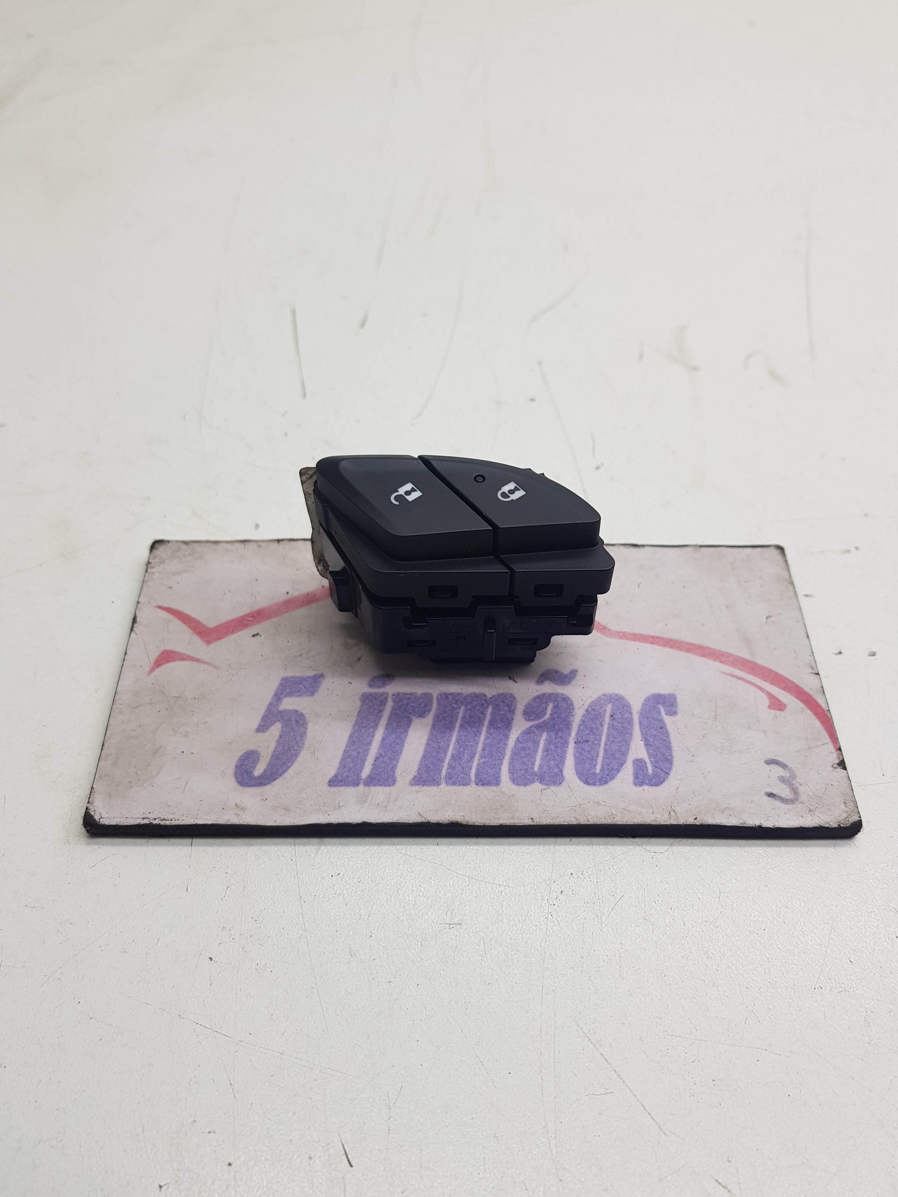 Botão Trava Destrava Porta Gm Equinox 2.0 2018 / 2019