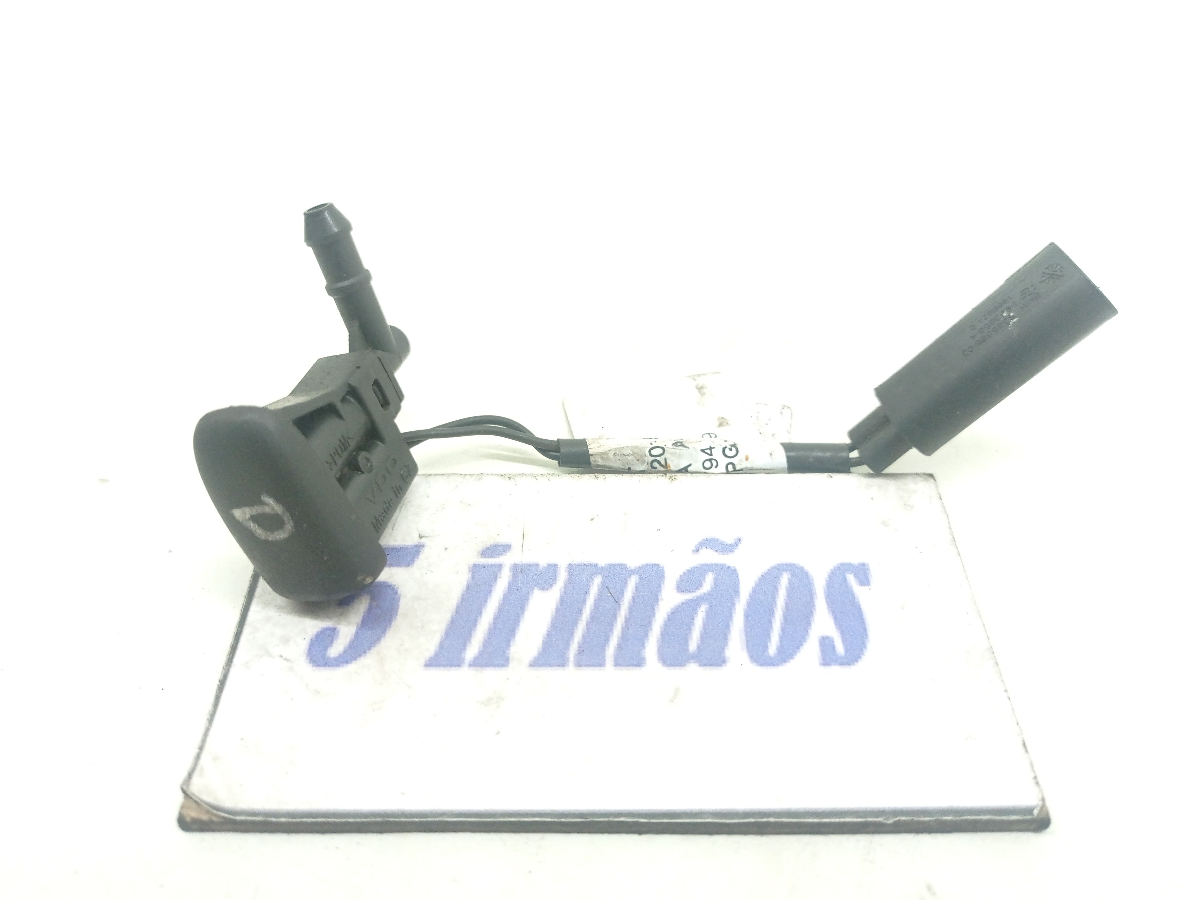Esguicho Direito Brucutu Capo Bmw Z4 20i 2.0 2014 / 2015