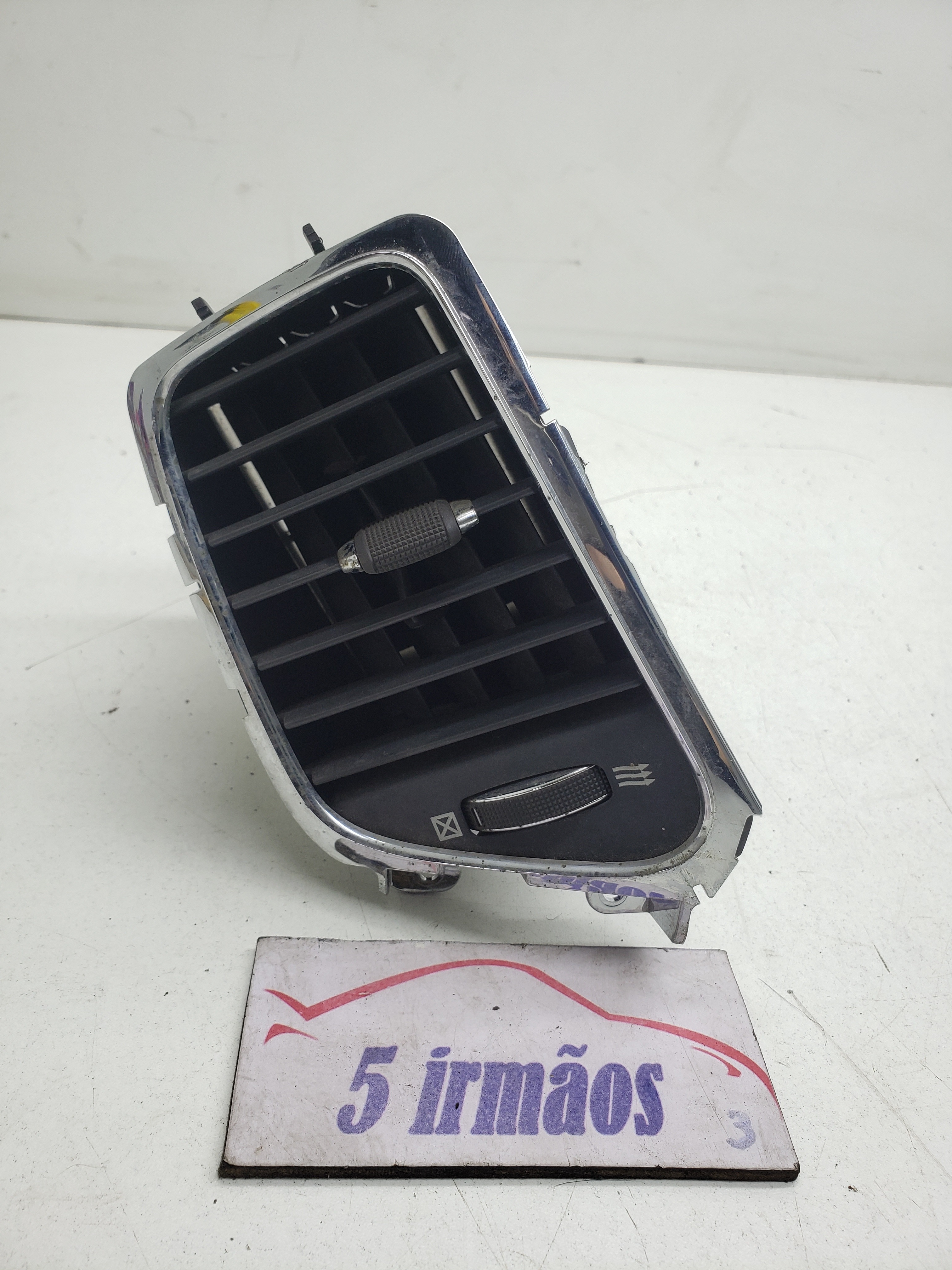 Difusor Ar Esquerdo Central Jeep Cherokee 3.6 2011 / 2012