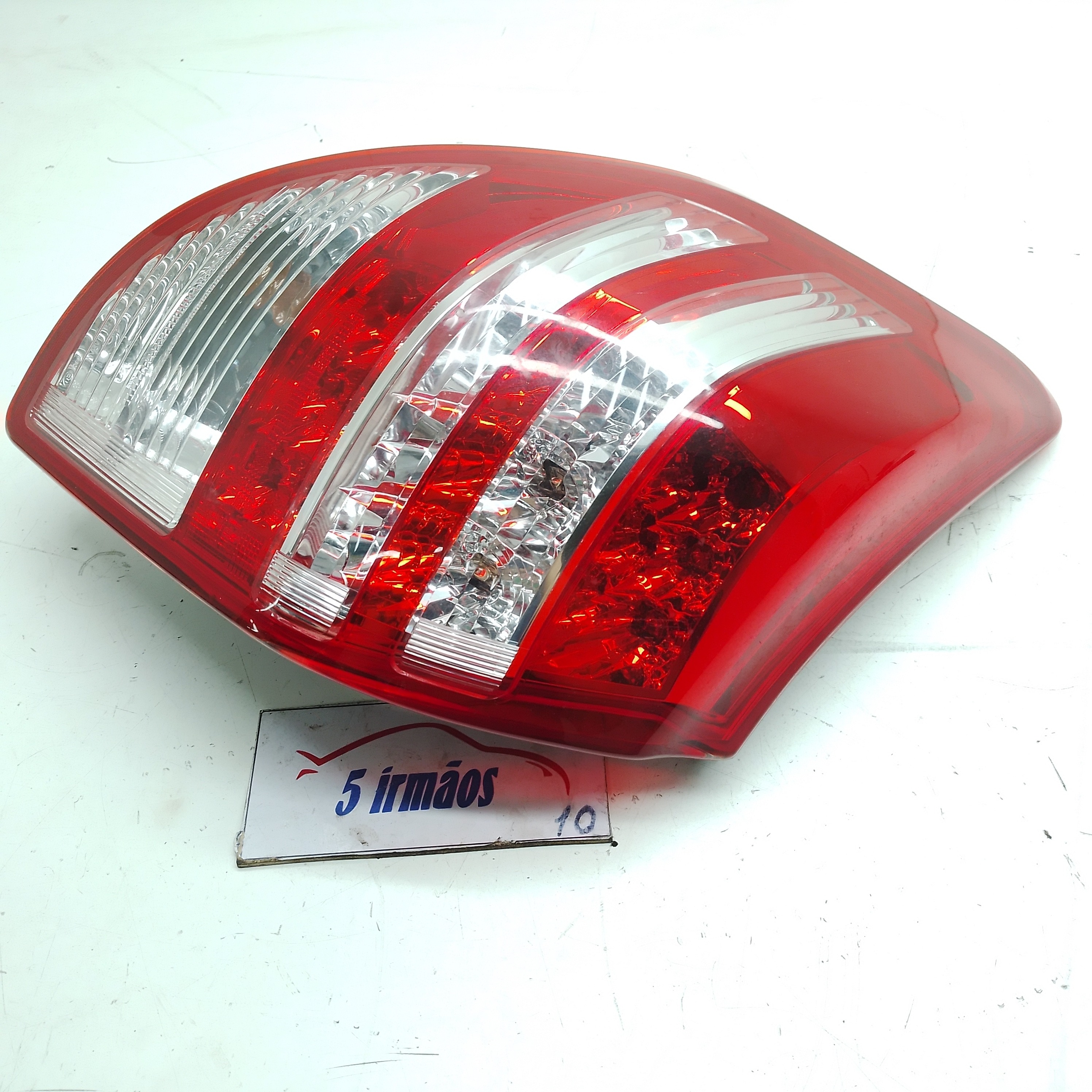 Lanterna Esquerda Toyota Rav4 2.4 4×4 2010 A 2012 Esquerdo