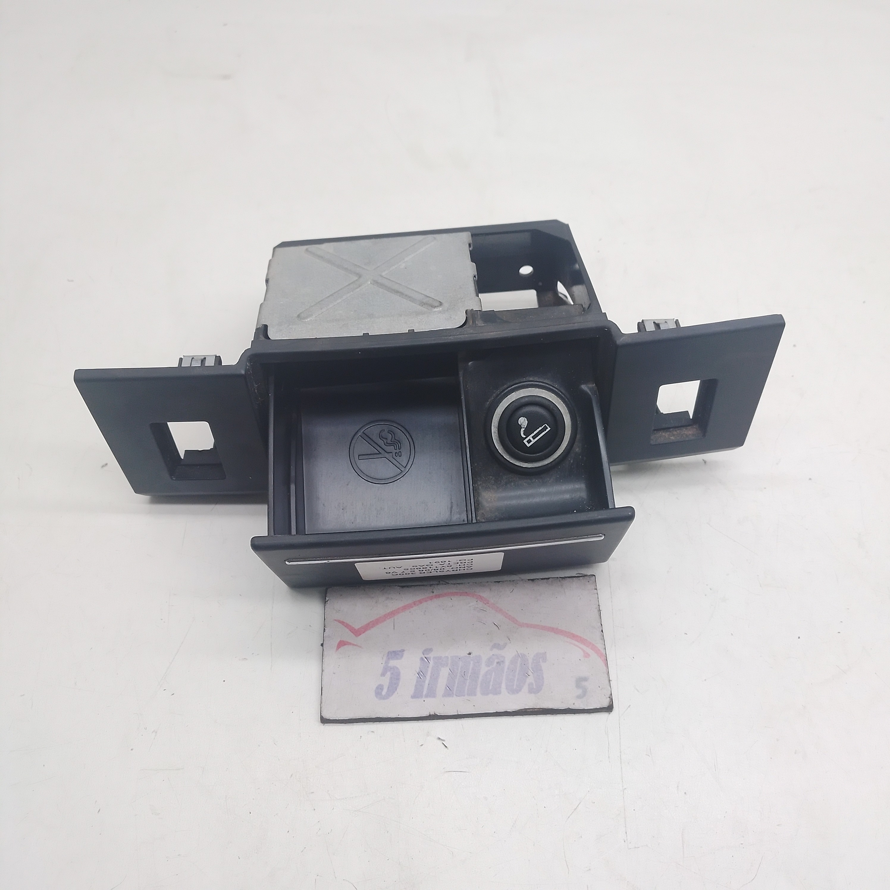 Cinzeiro Painel C/acendedor Chrysler 300c 5.7 V8 2008