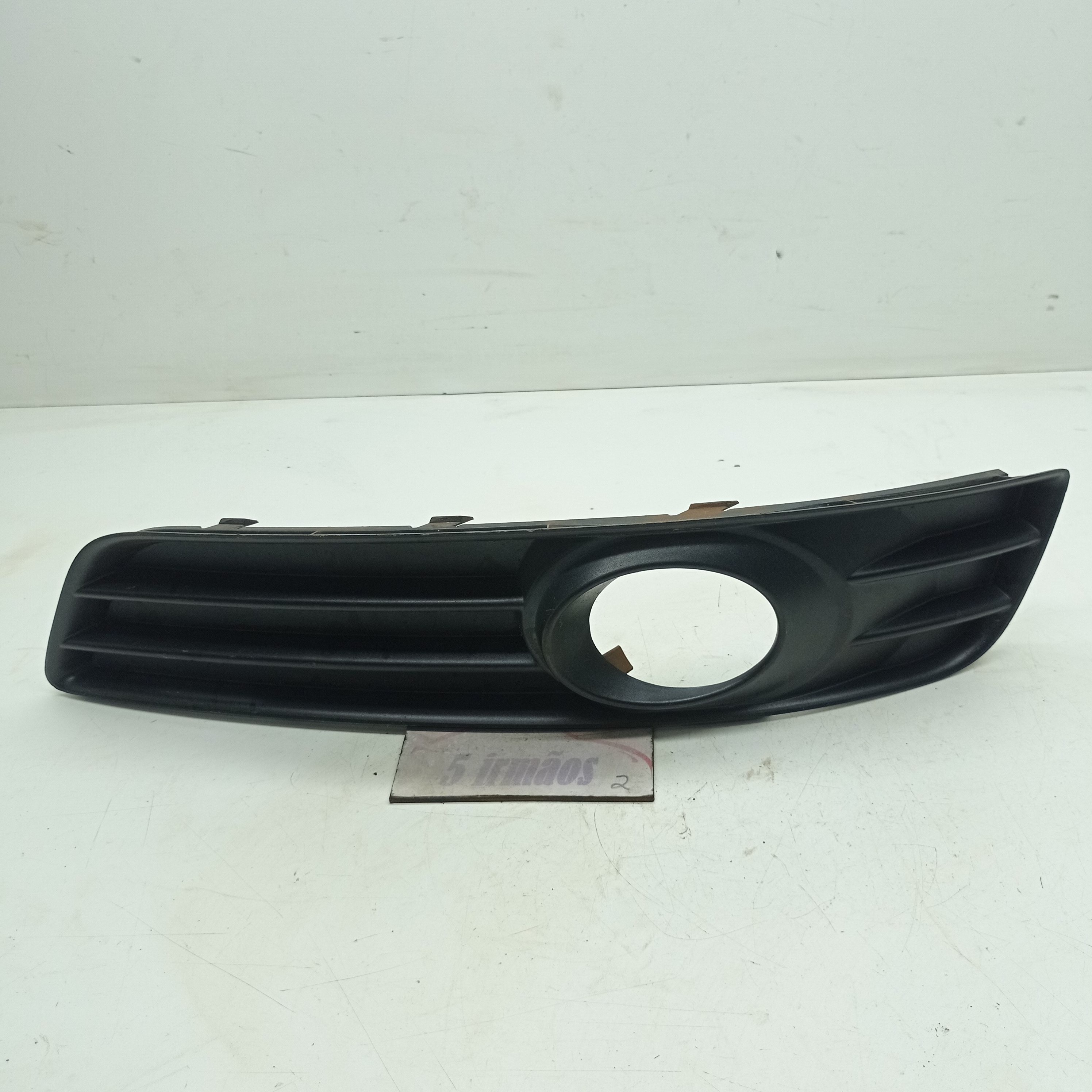 Acabamento Farol Milha Esquerdo Audi A3 Sportback 2.0 2010