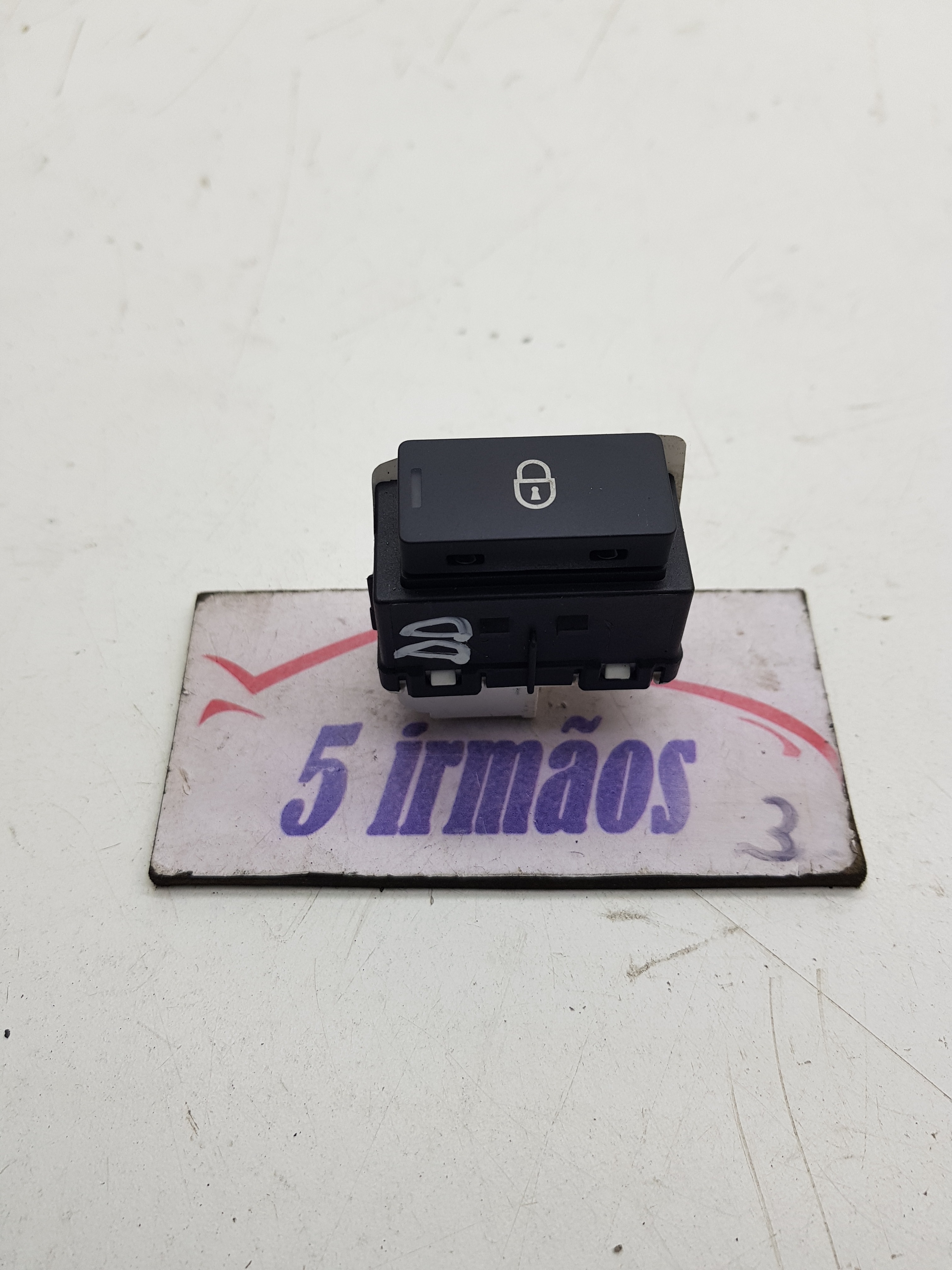 Botão Trava Porta Dianteira Direita Evoque 2.0 2020