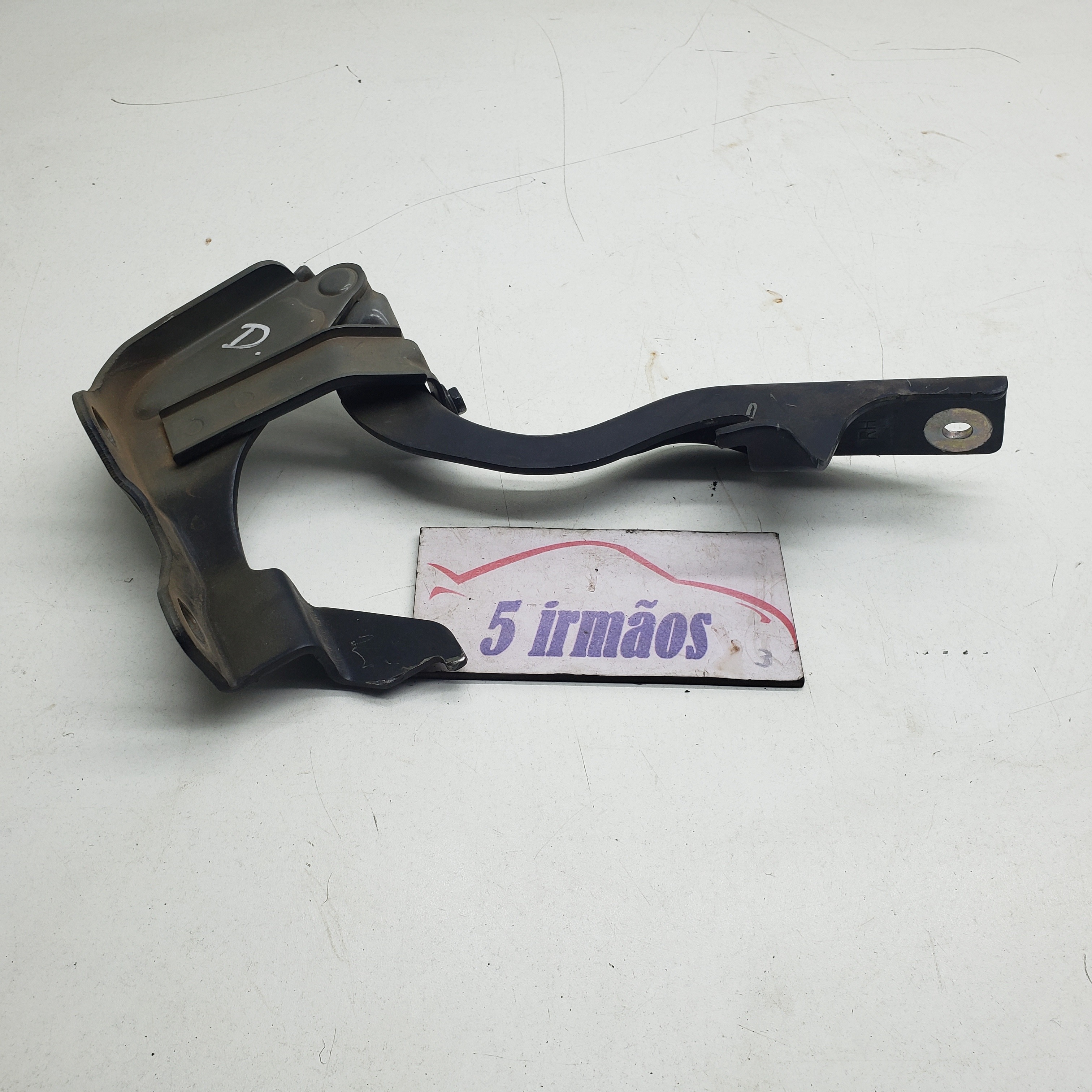 Dobradiça Direita Capô Gm Captiva Sport 2.4 2011 / 2012