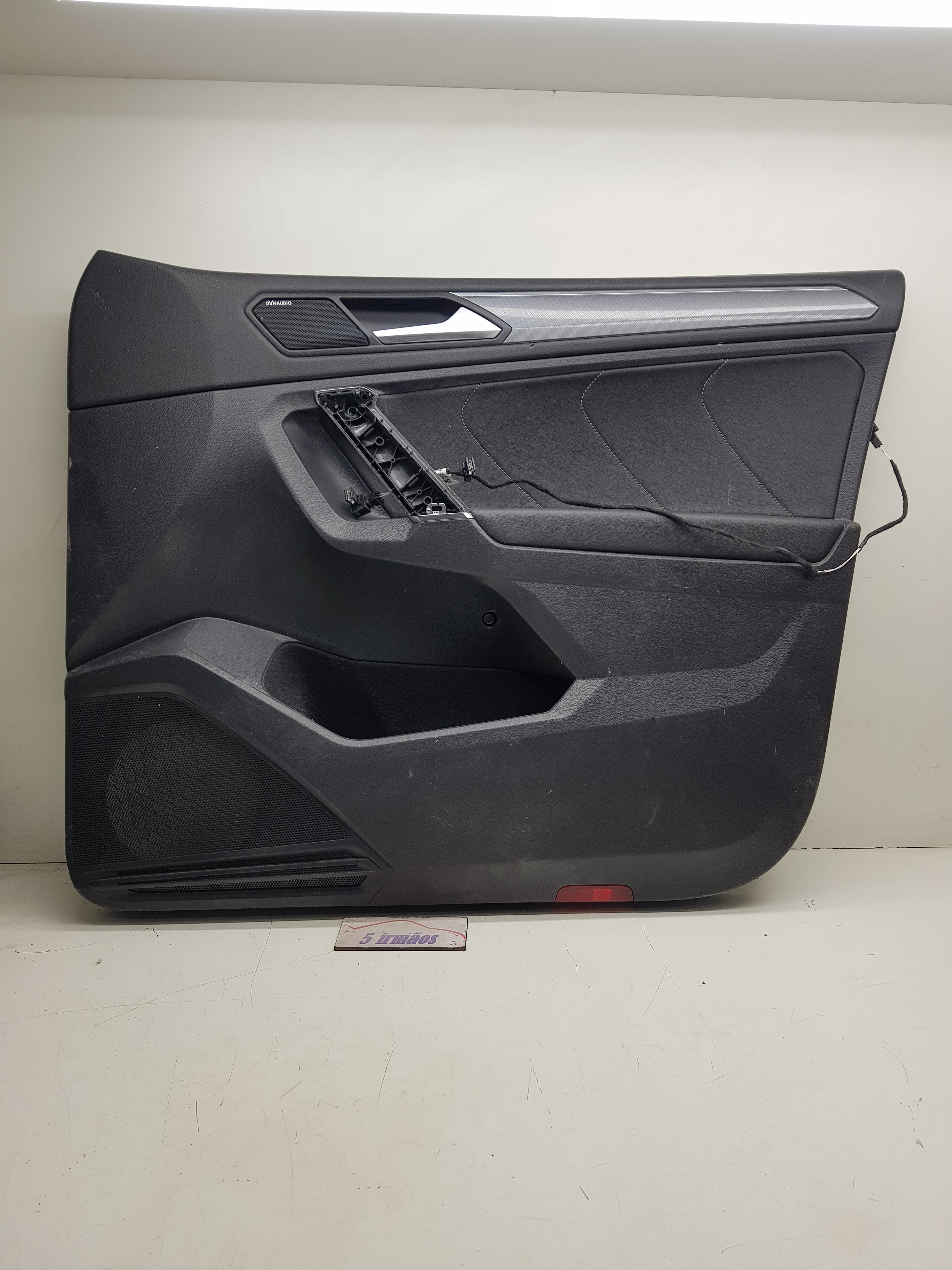 Forro Porta Dianteira Direita Vw Tiguan 350 Tsi 2.0 2018