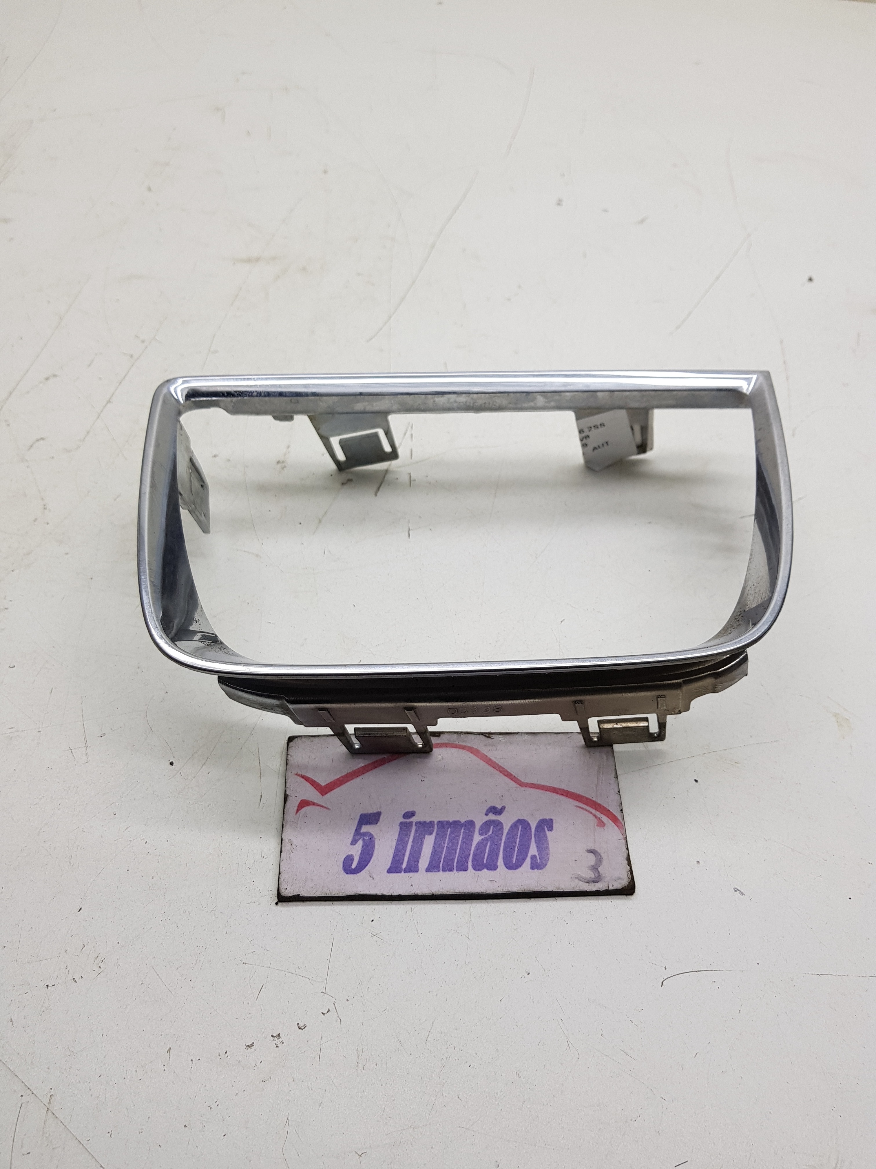 Moldura Lanterna Direita Gm Camaro 6.2 2011 2012 92198055