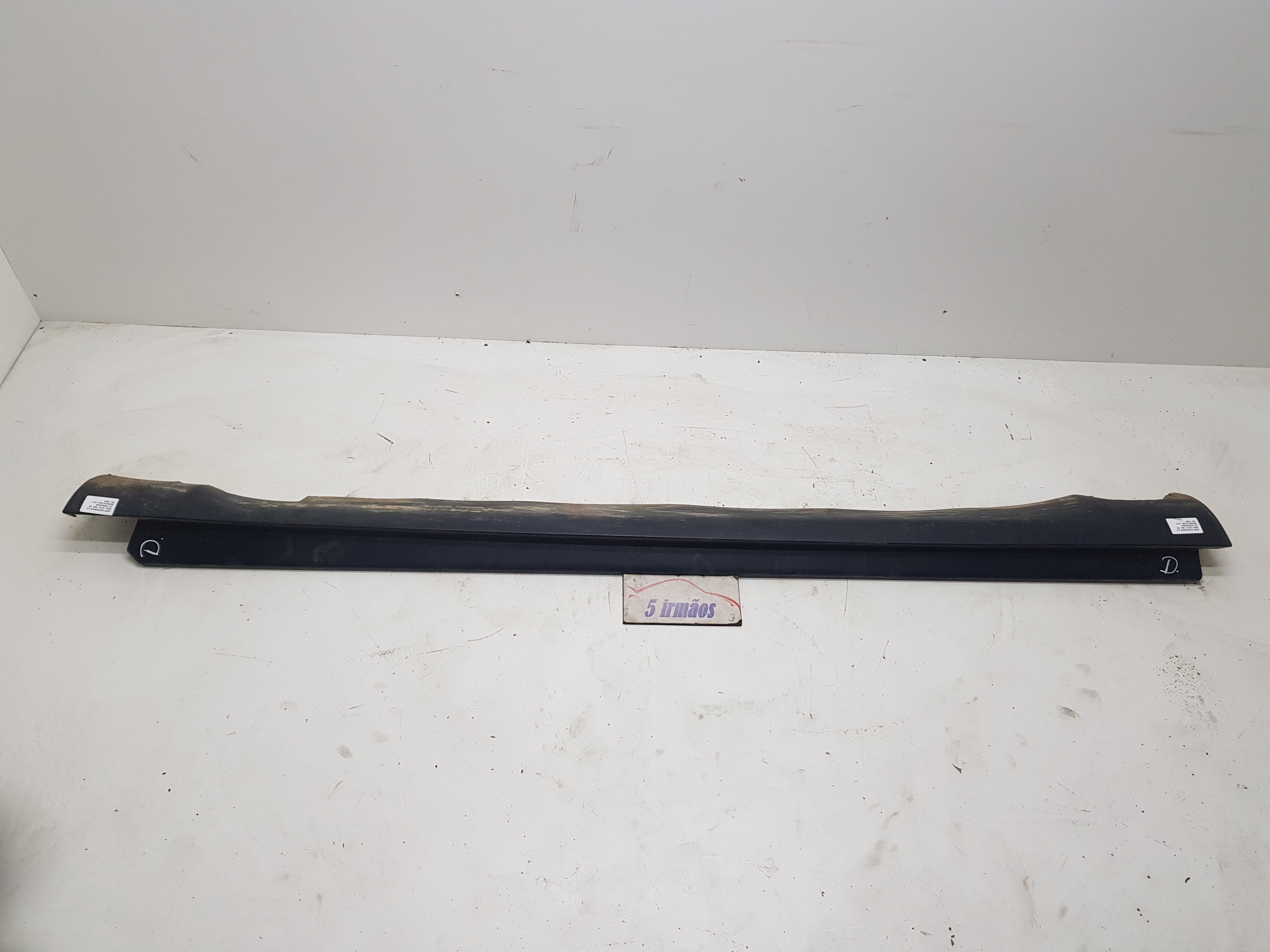 Spoiler Direito Lateral Jeep Cherokee 3.2 2014 / 2015