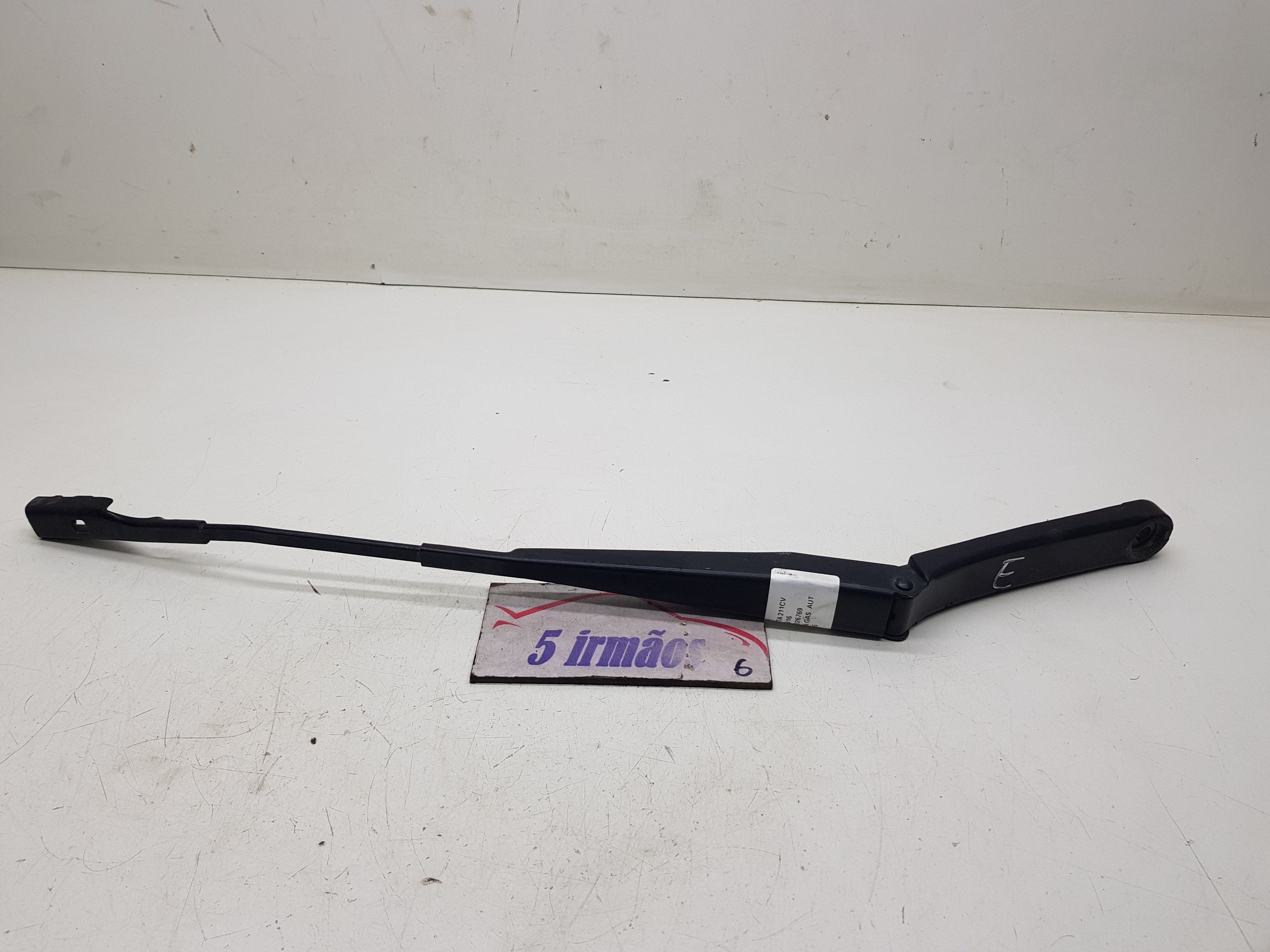 Braço Esquerdo Limpador Vw Jetta Tsi 2.0 2016 5c7955409