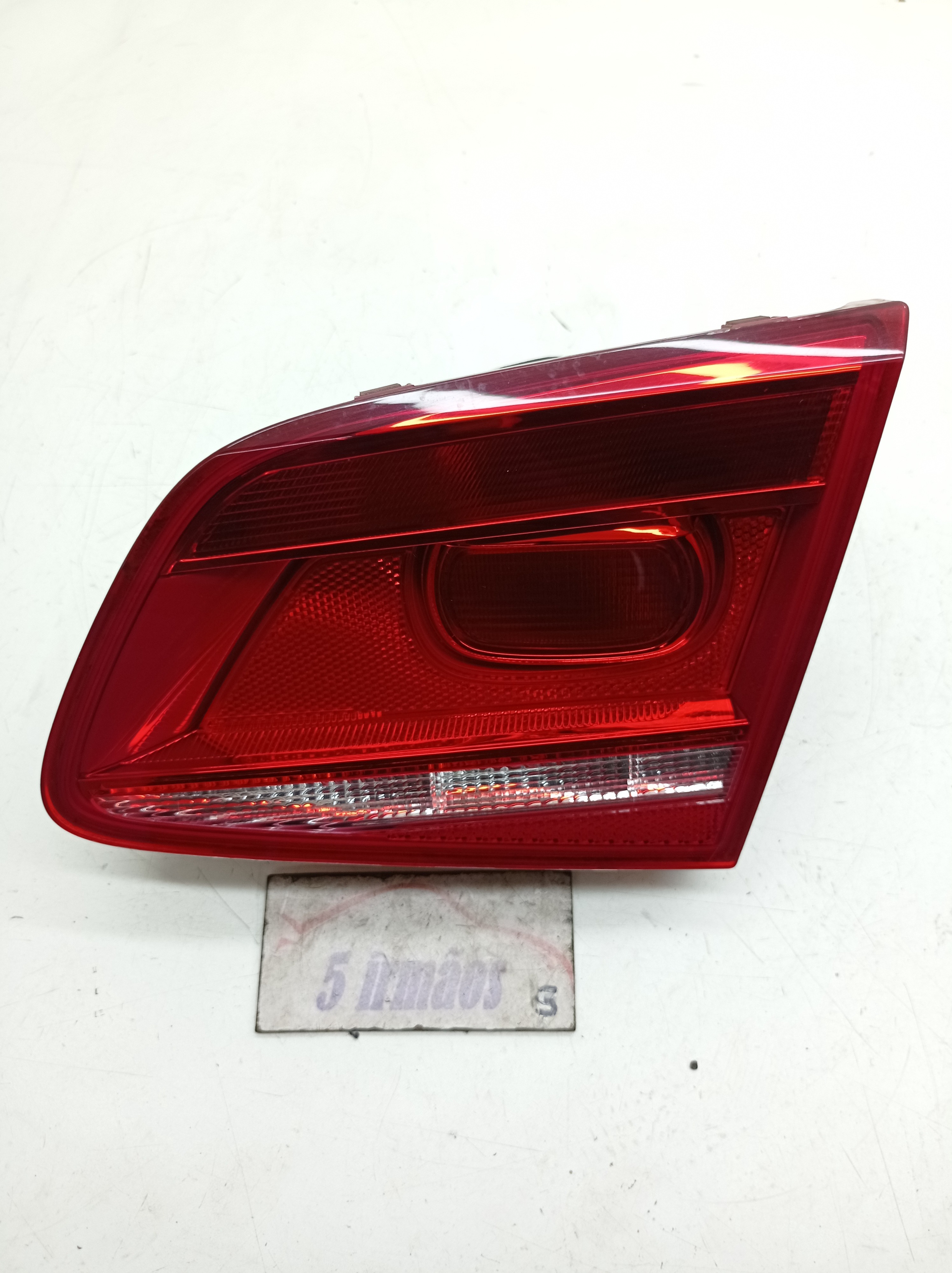 Lanterna Direita Tampa Traseira Vw Passat Tsi 2.0 2012