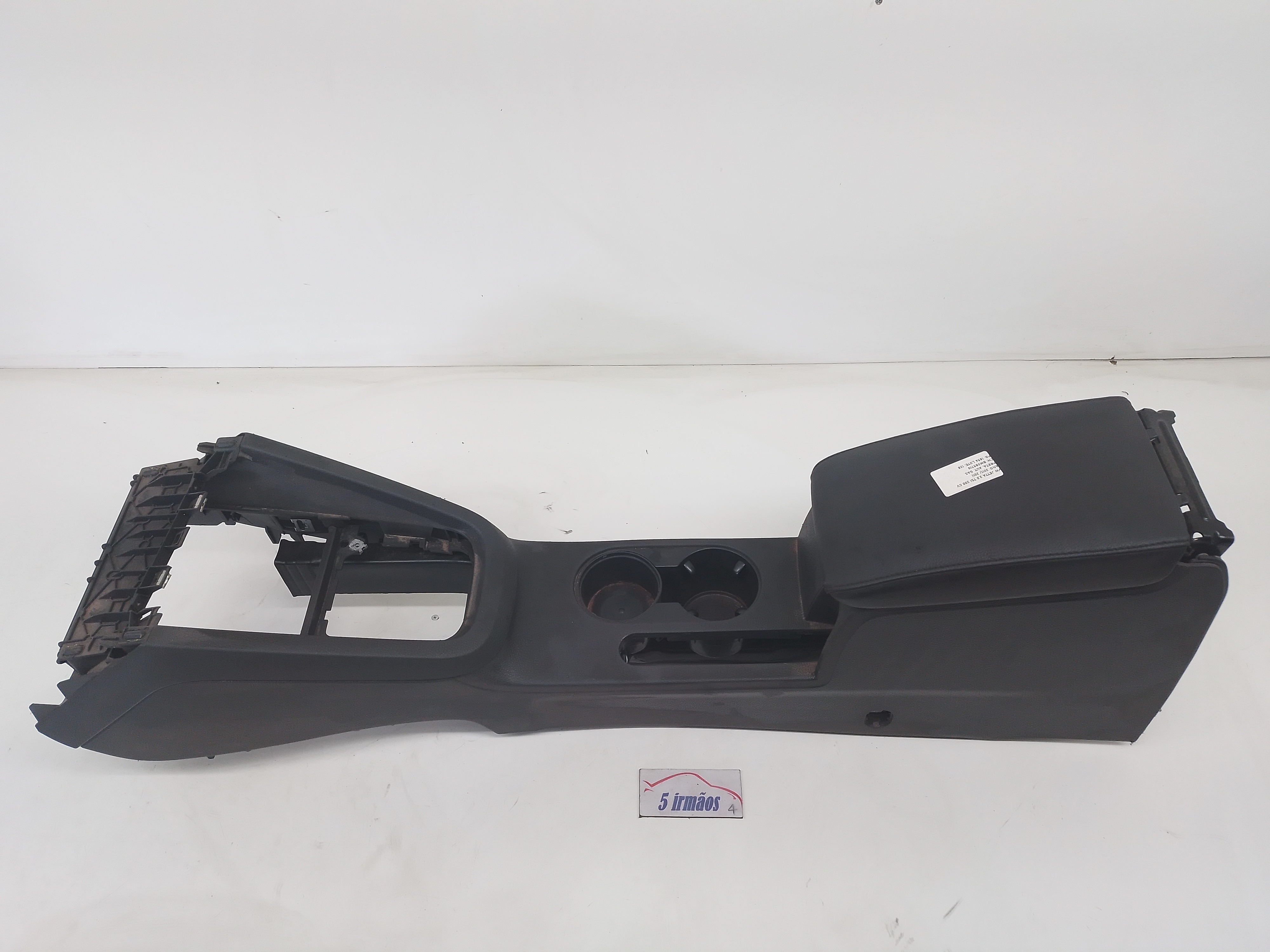 Console Central Apoio Braço Vw Jetta Tsi 2.0 2011 / 2012