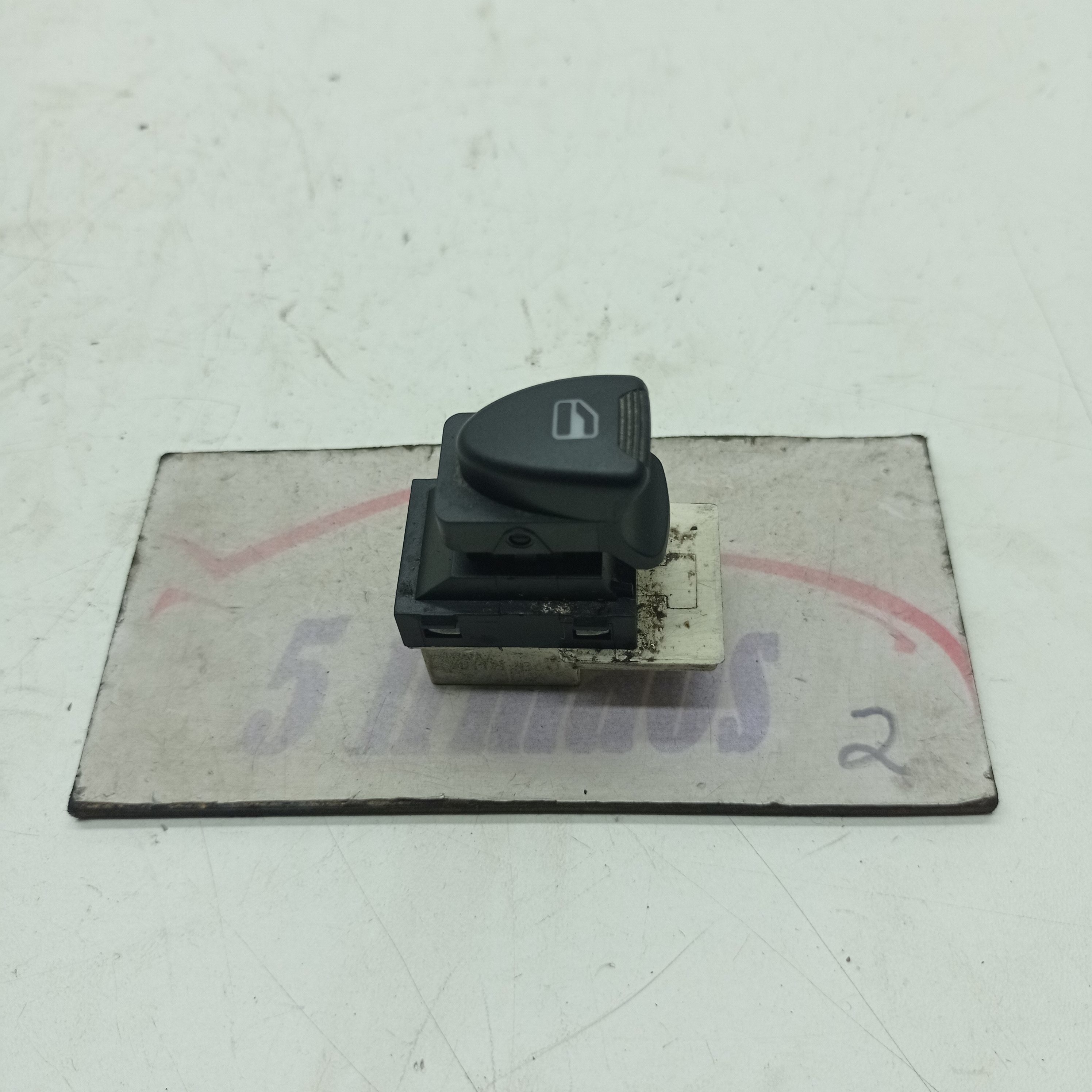 Botão Vidro Dianteiro Chery New Qq 1.0 2018 Ns113746040ab
