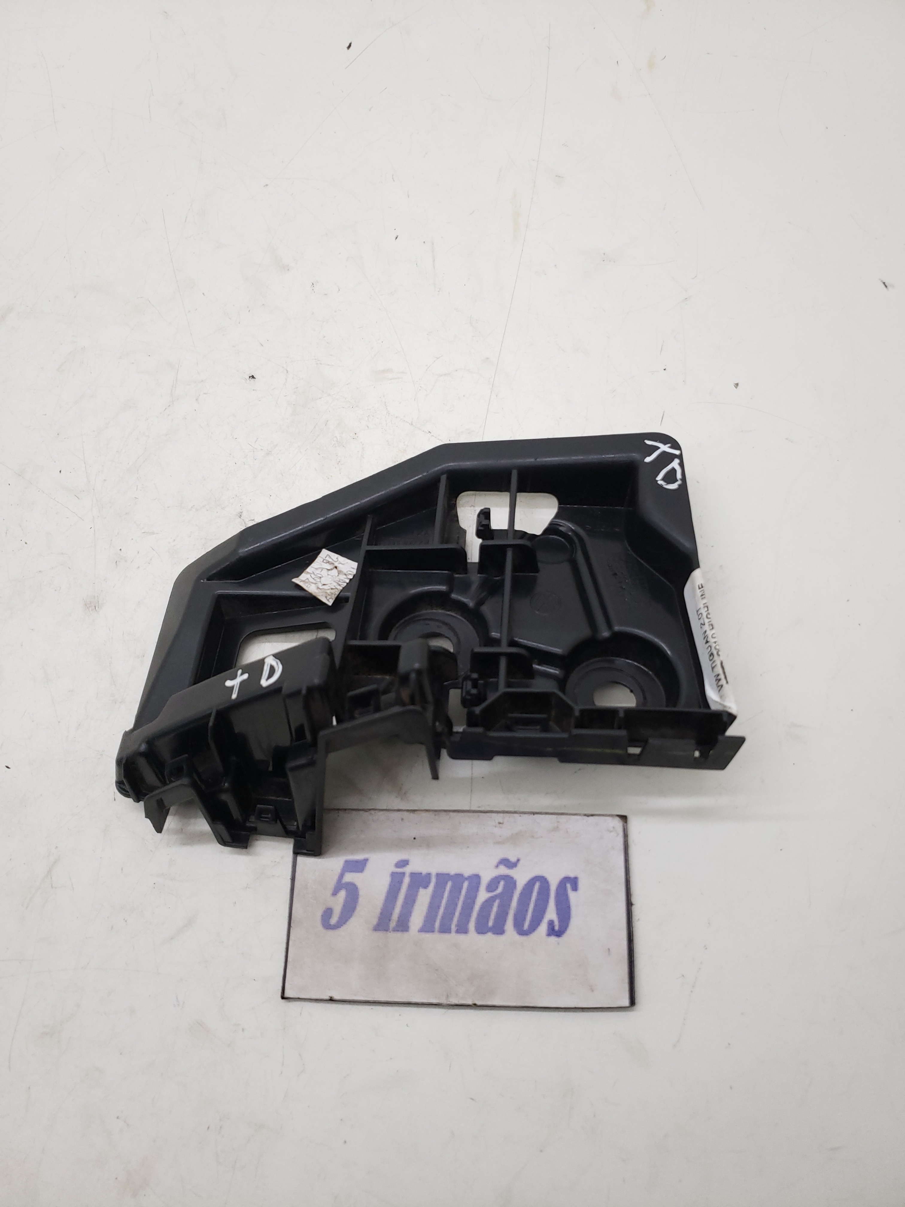 Guia Direita Parachoque Traseiro Vw Tiguan 350 Tsi 2.0 2019