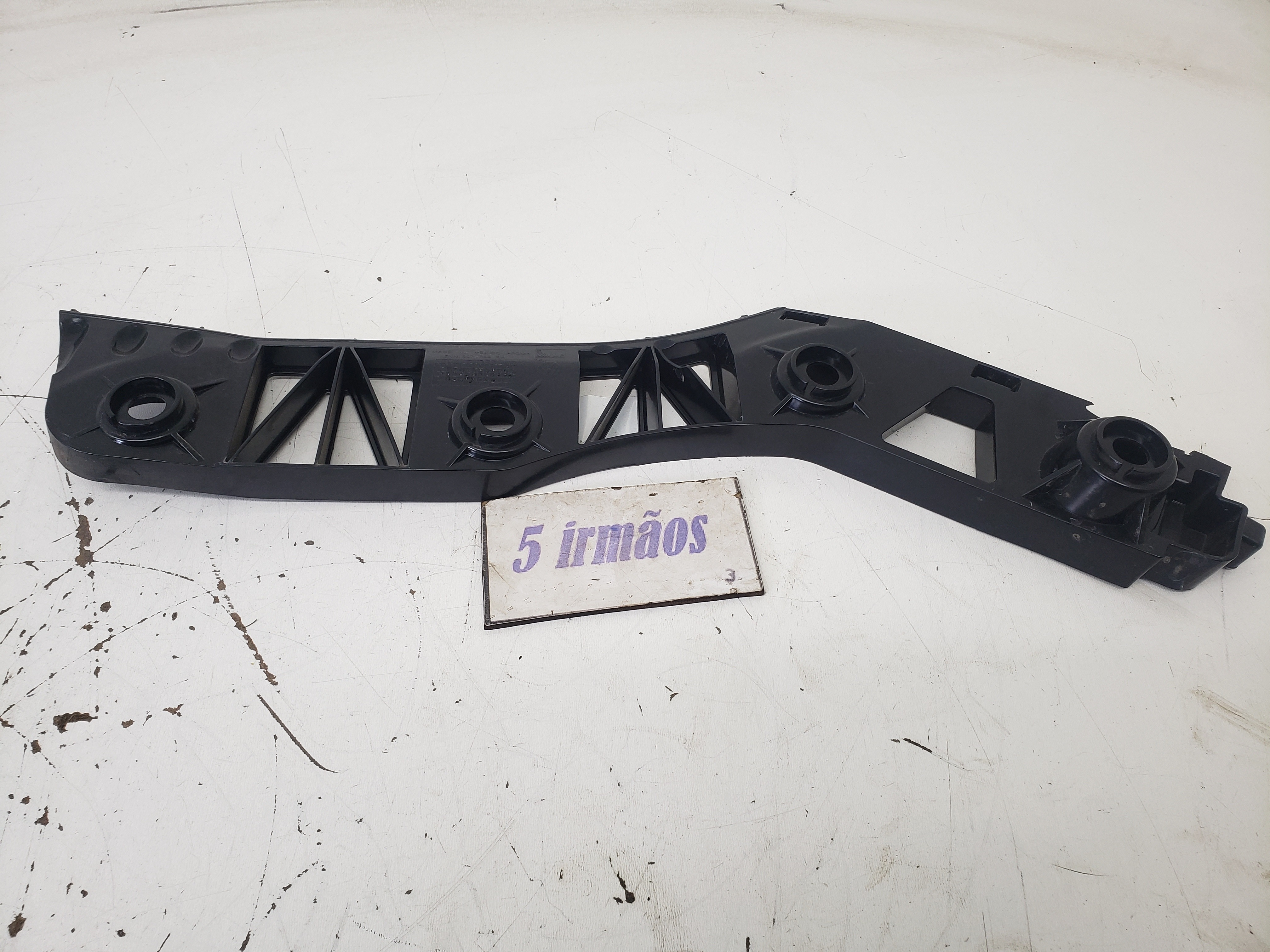Guia Direita Parachoque Traseiro Vw Tiguan 350 Tsi 2.0 2020