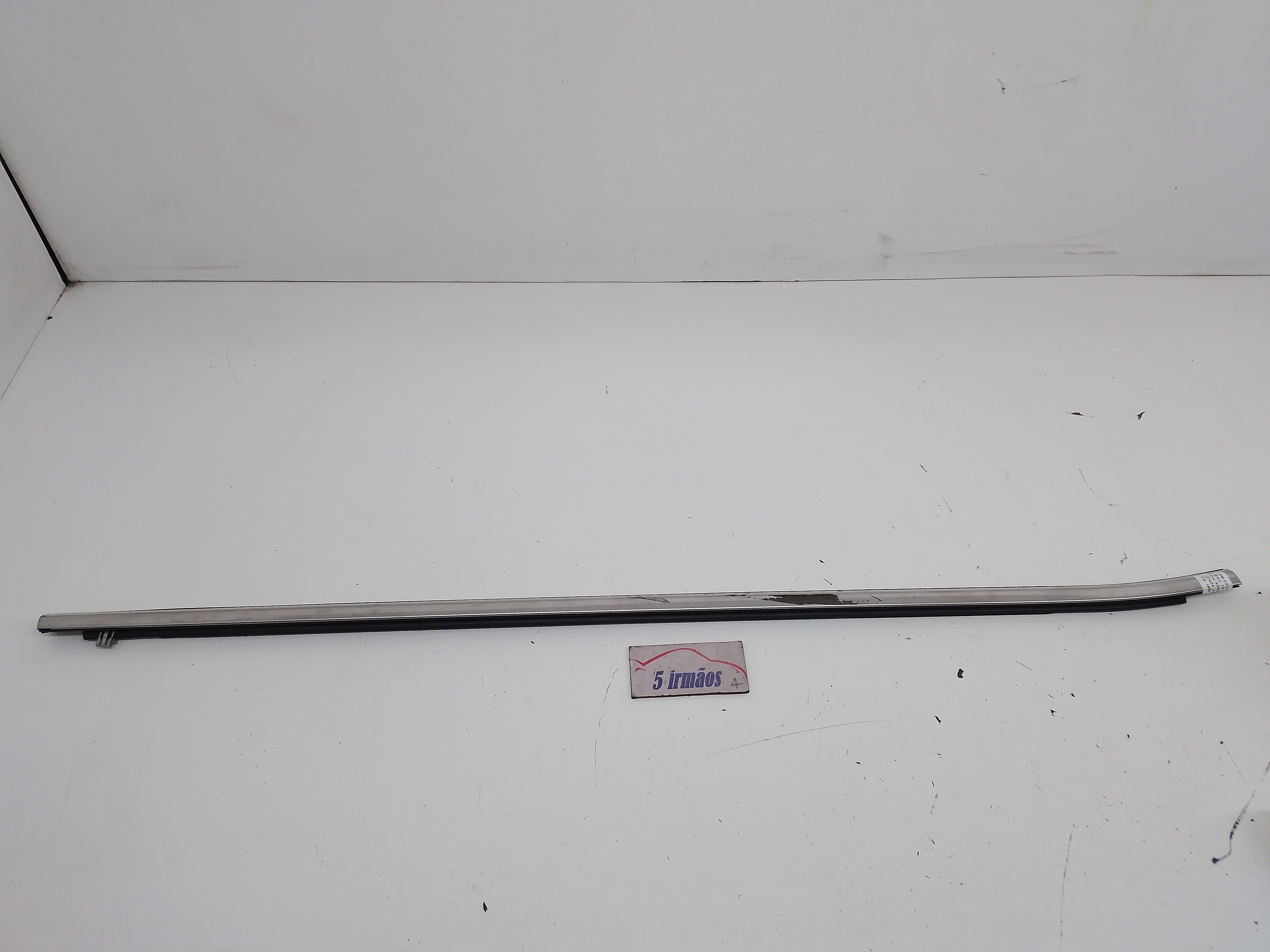 Pestana Porta Dianteira Direita Gm Equinox Premier 2019 2020