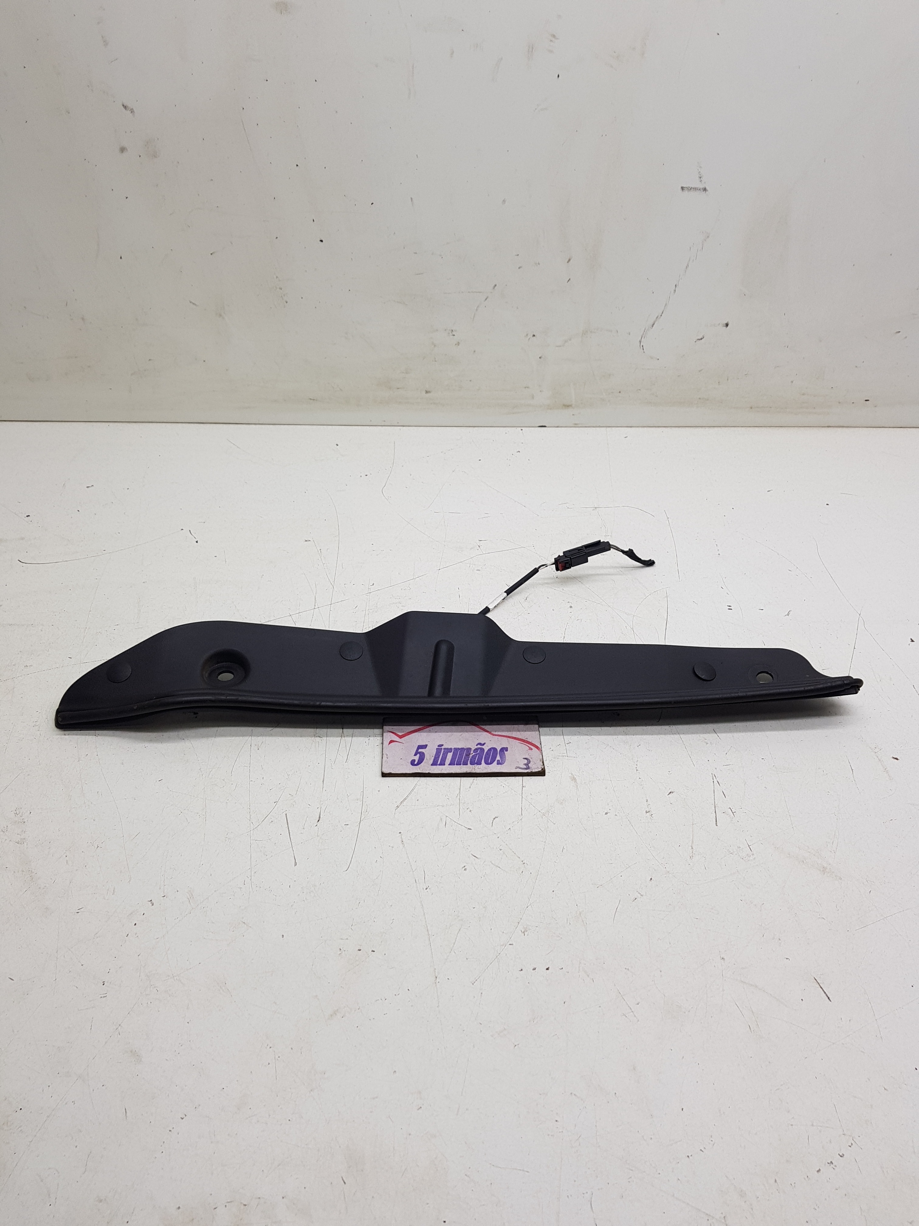 Sensor Esquerdo Tampa Traseira Gm Equinox 2.0 2018 84452420