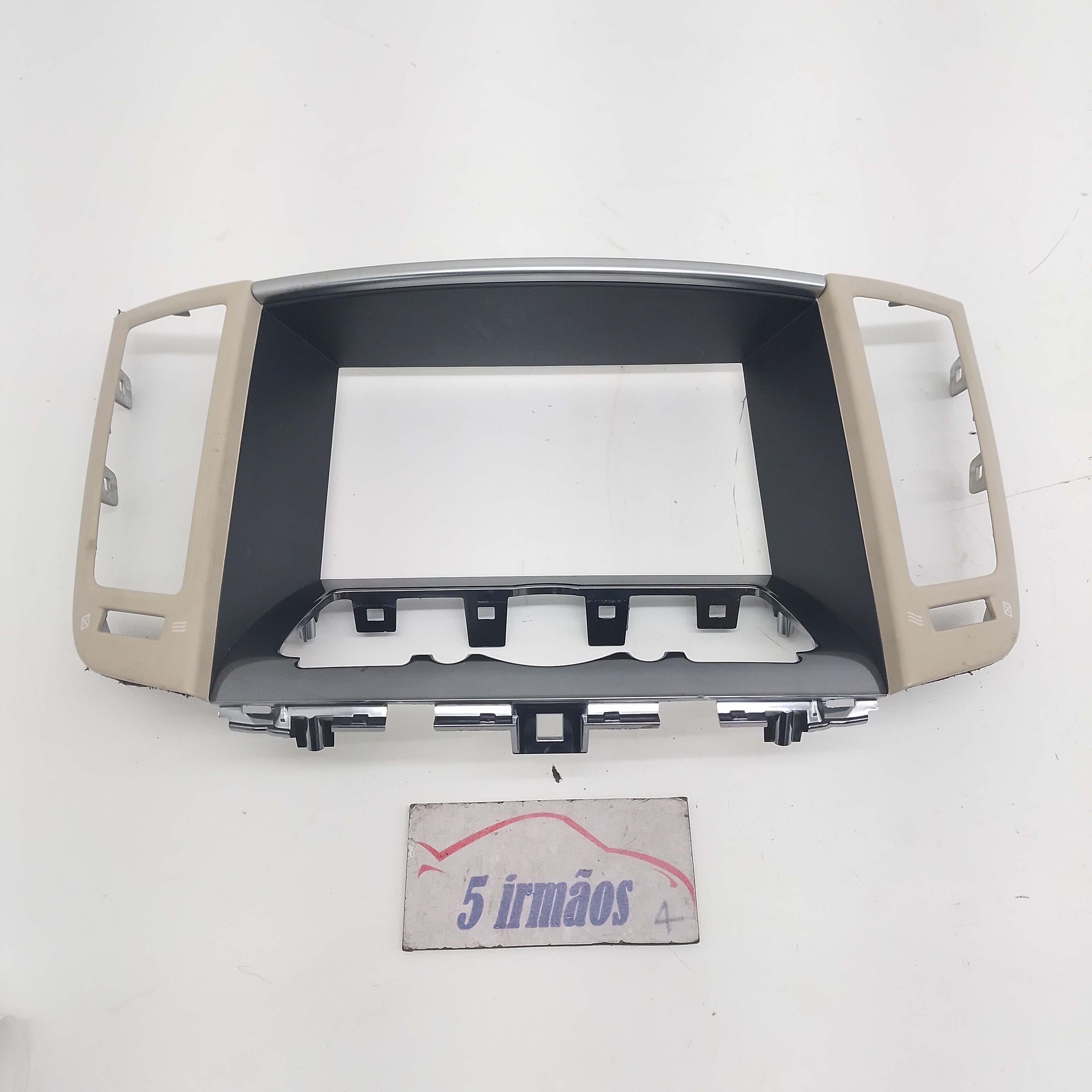 Moldura Difusor/multimídia Painel Infiniti Fx35 3.5 V6 2009