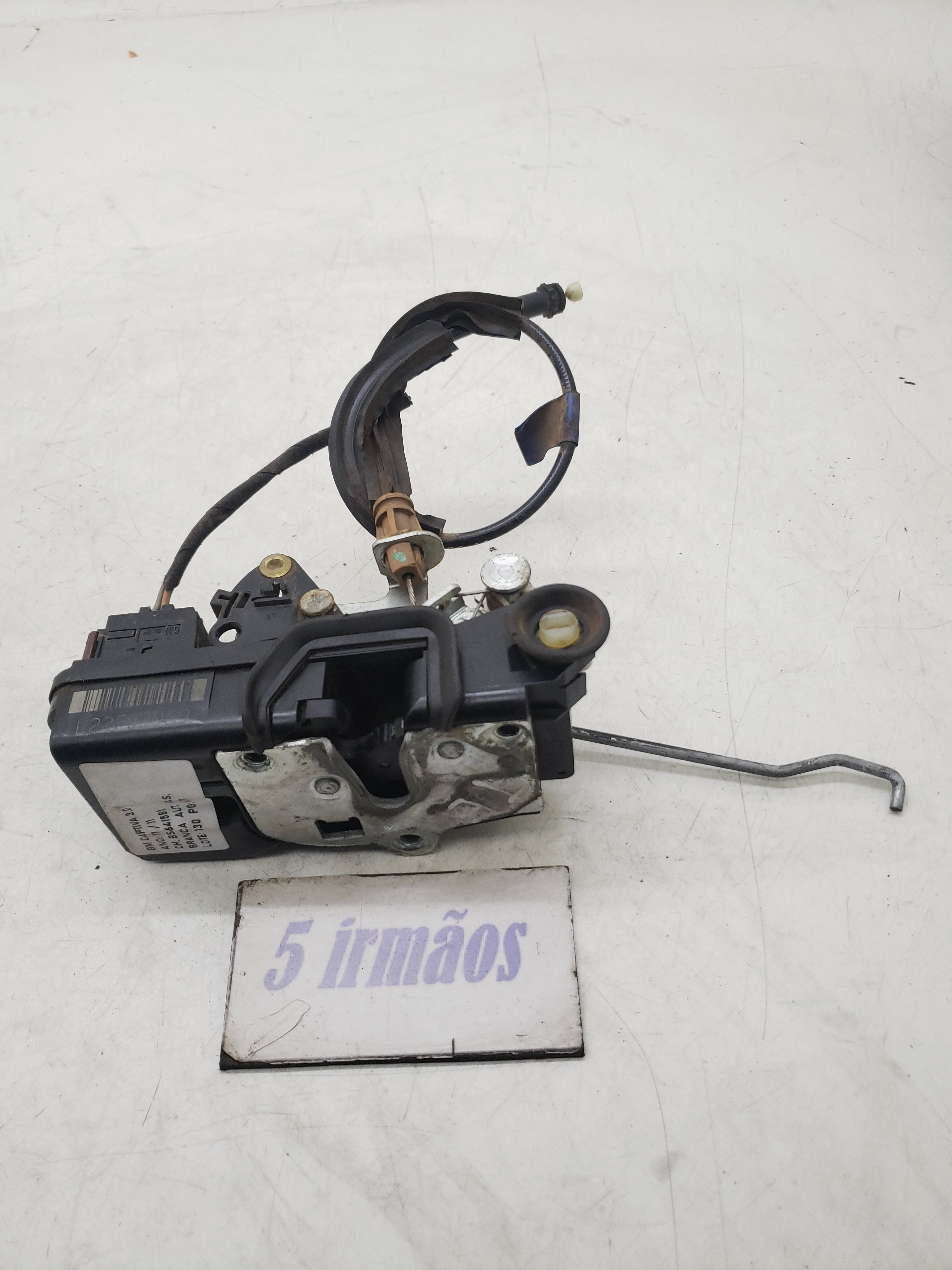 Fechadura Traseira Esquerda Gm Captiva 3.0 V6 2011 / 2012