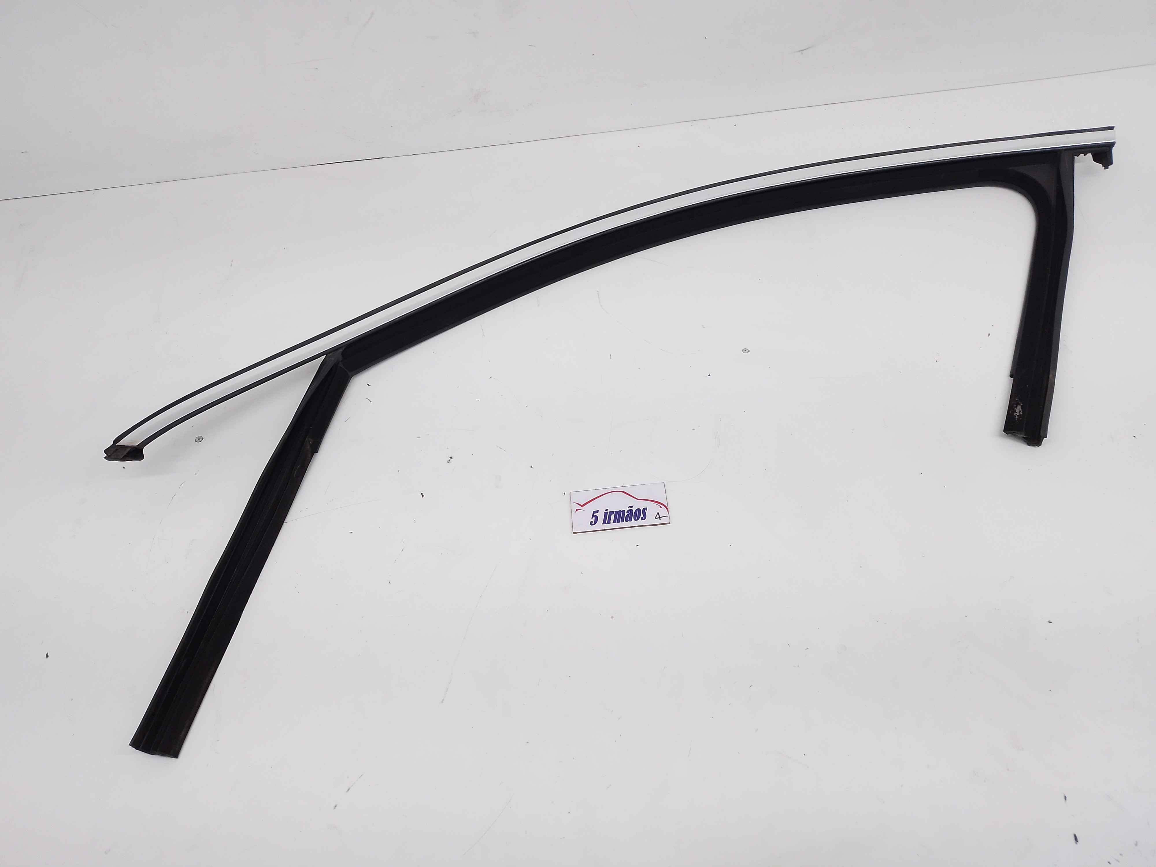 Friso Porta Dianteira Esquerda Mercedes A200 1.3 Turbo 2019 Prata