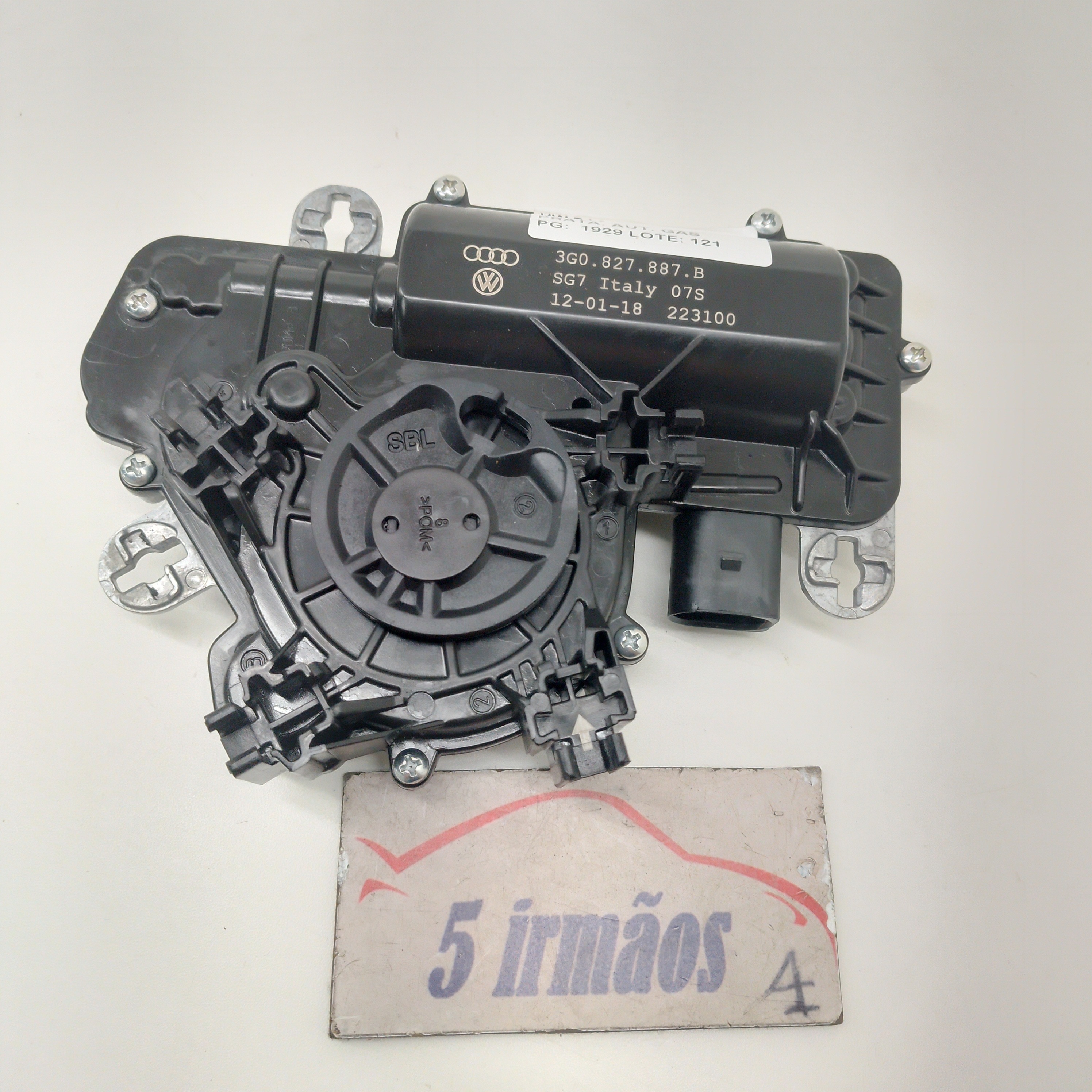 Motor Acionamento Tampa Traseira Vw Passat Tsi 2.0 2018
