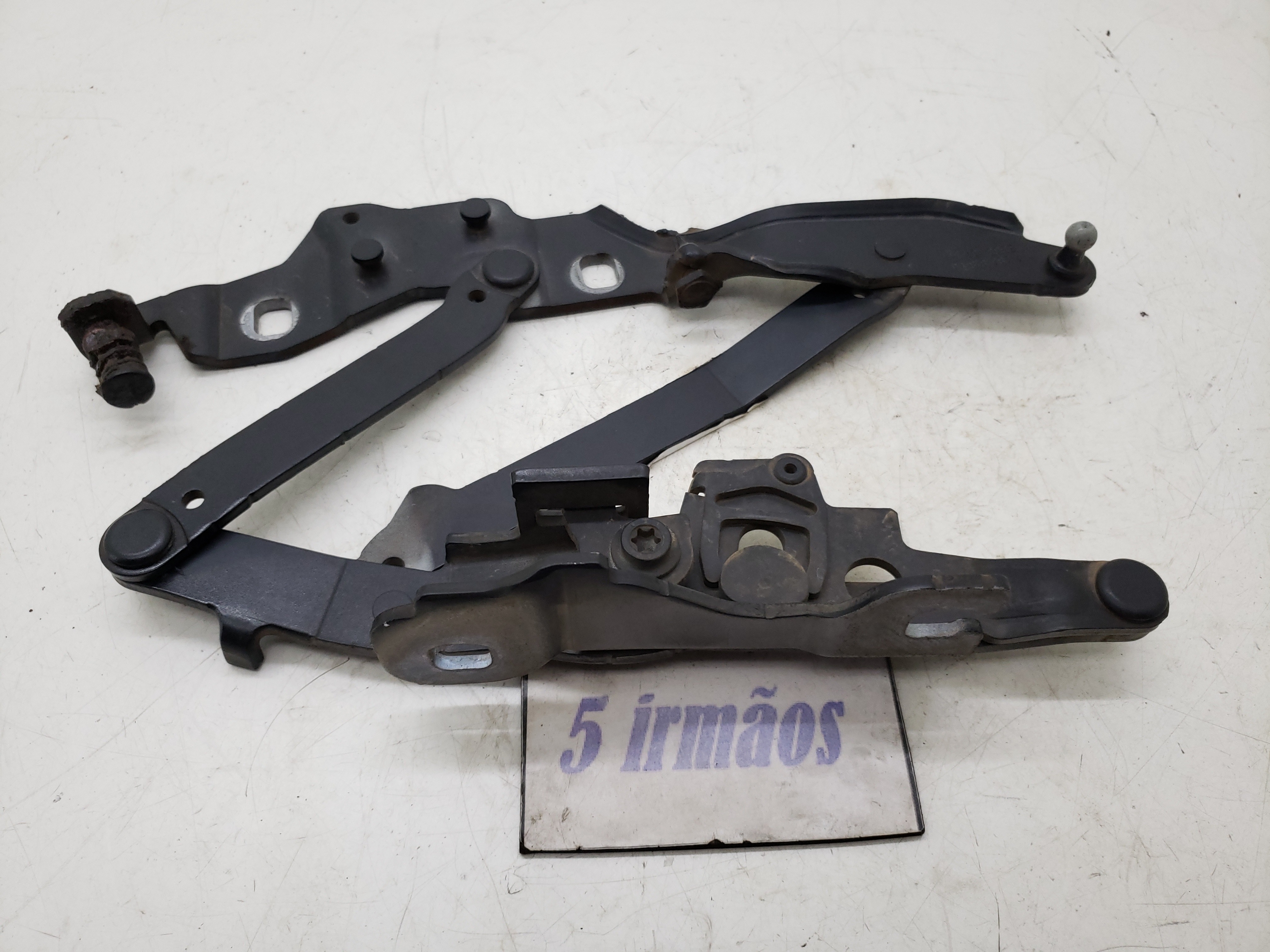 Dobradiça Braço Direito Capô Bmw Z4 20i 2.0 Turbo 2014 2015