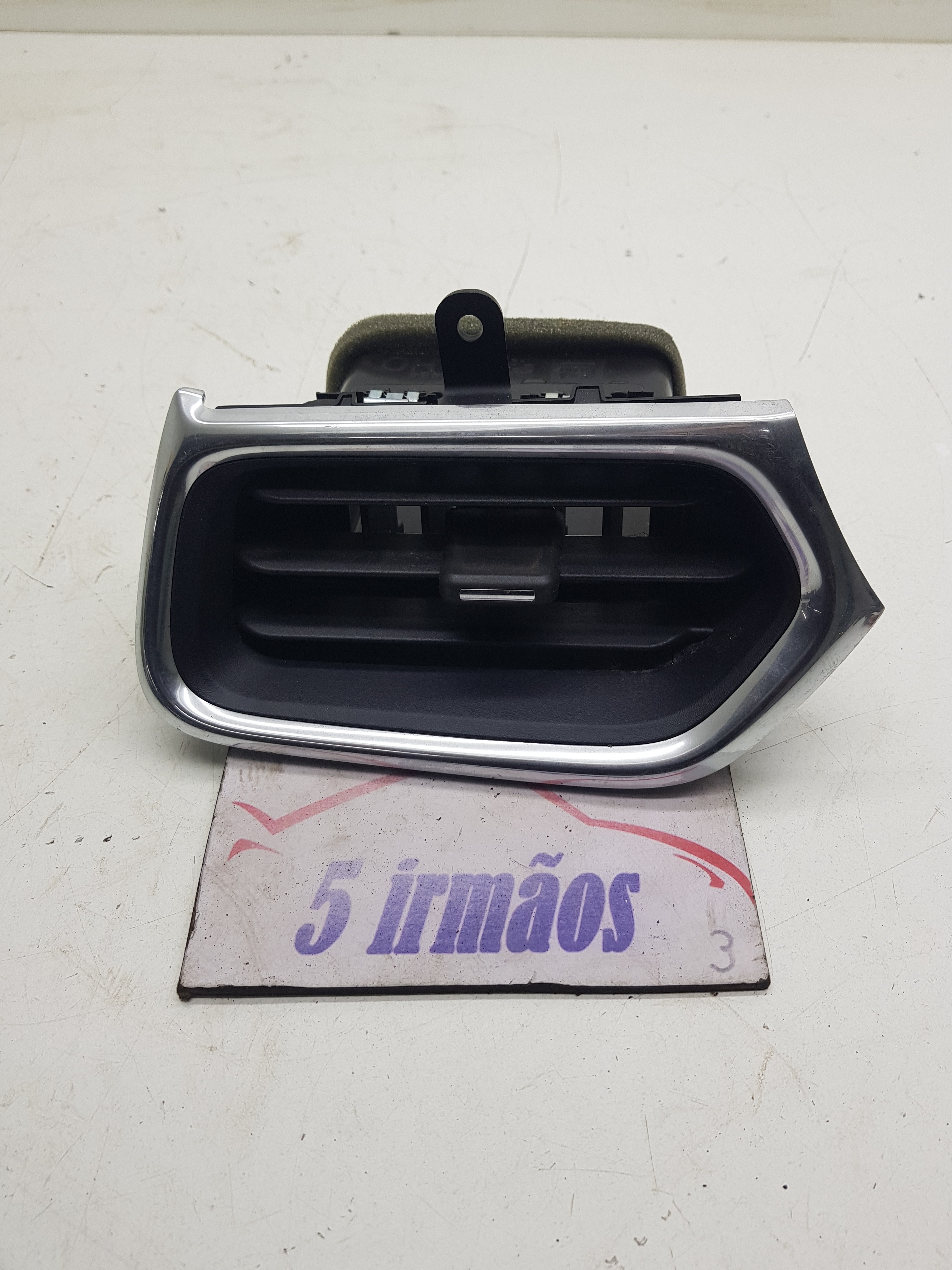 Difusor Ar Esquerdo Chevrolet Equinox 2.0 2018 / 2019