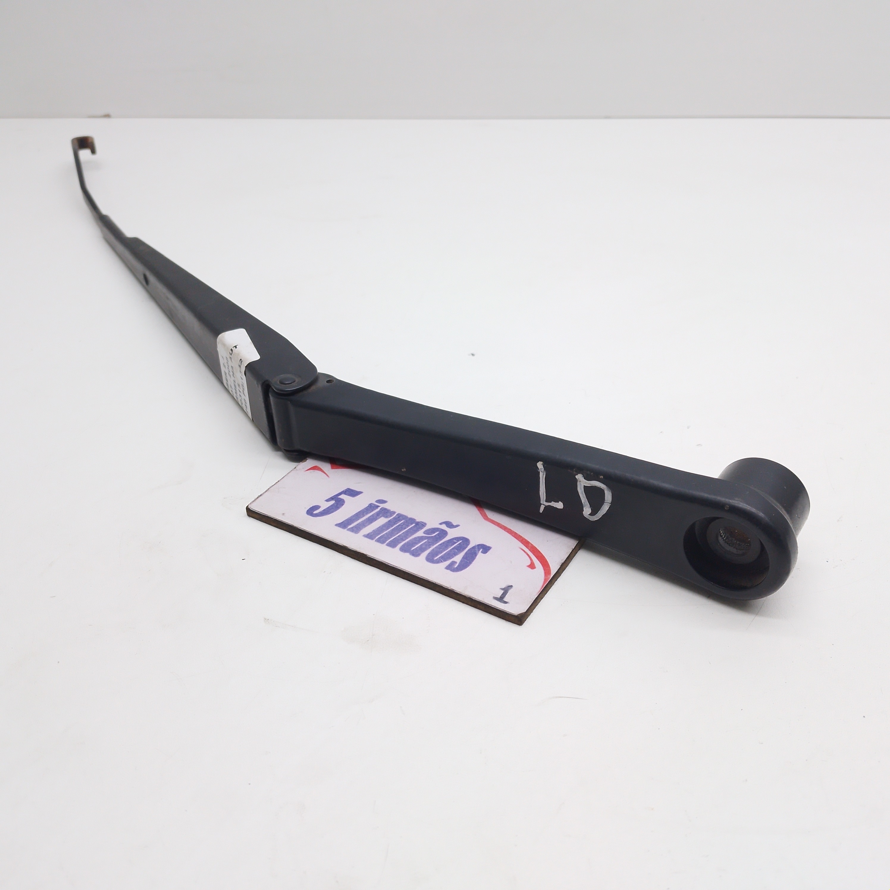 Braço Direito Limpador Parabrisa Pt Cruiser 2.4 2007 / 2008