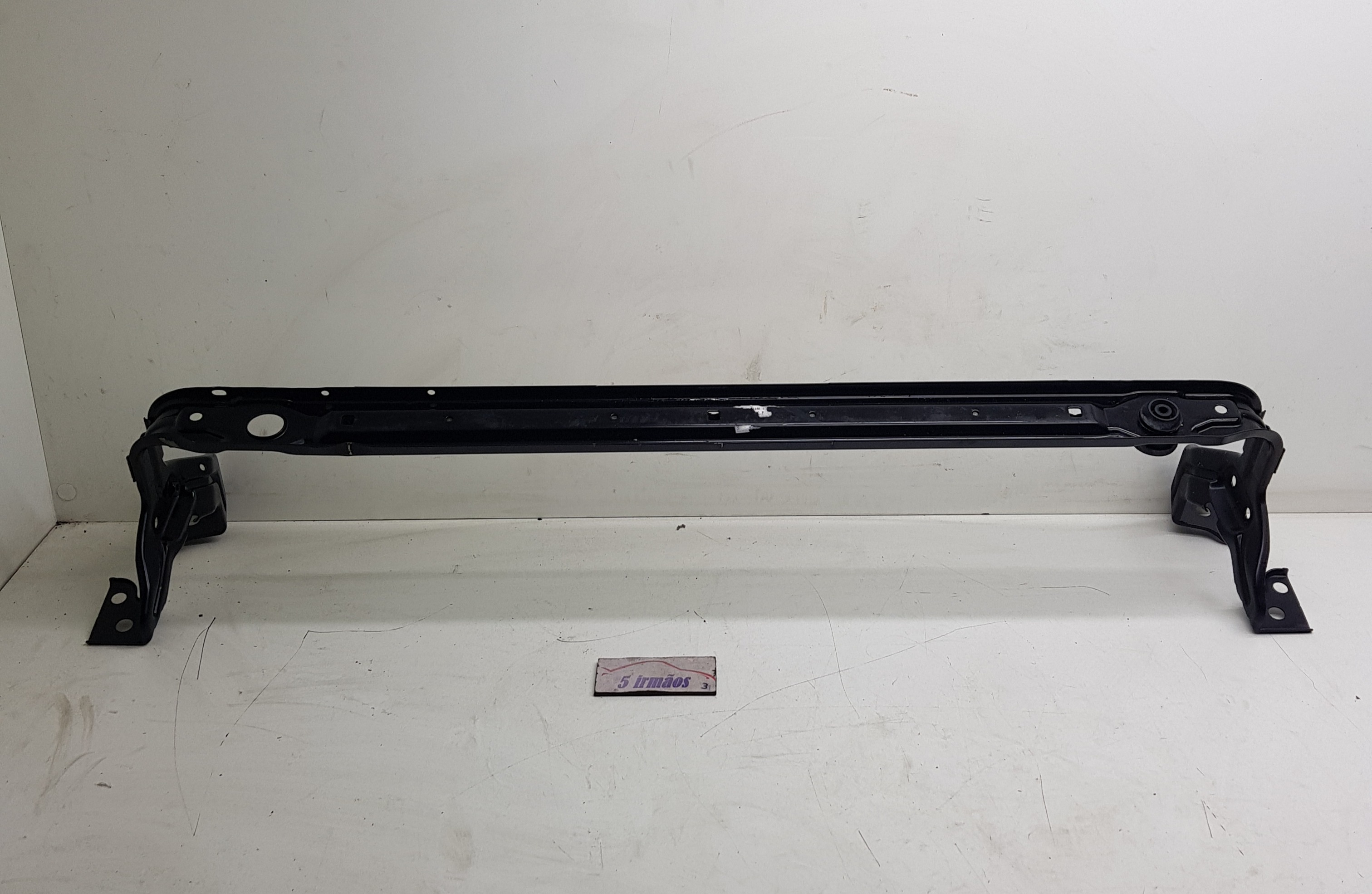 Suporte Inferior Radiador Volvo V40 T4 2.0 Turbo 2018 / 2019