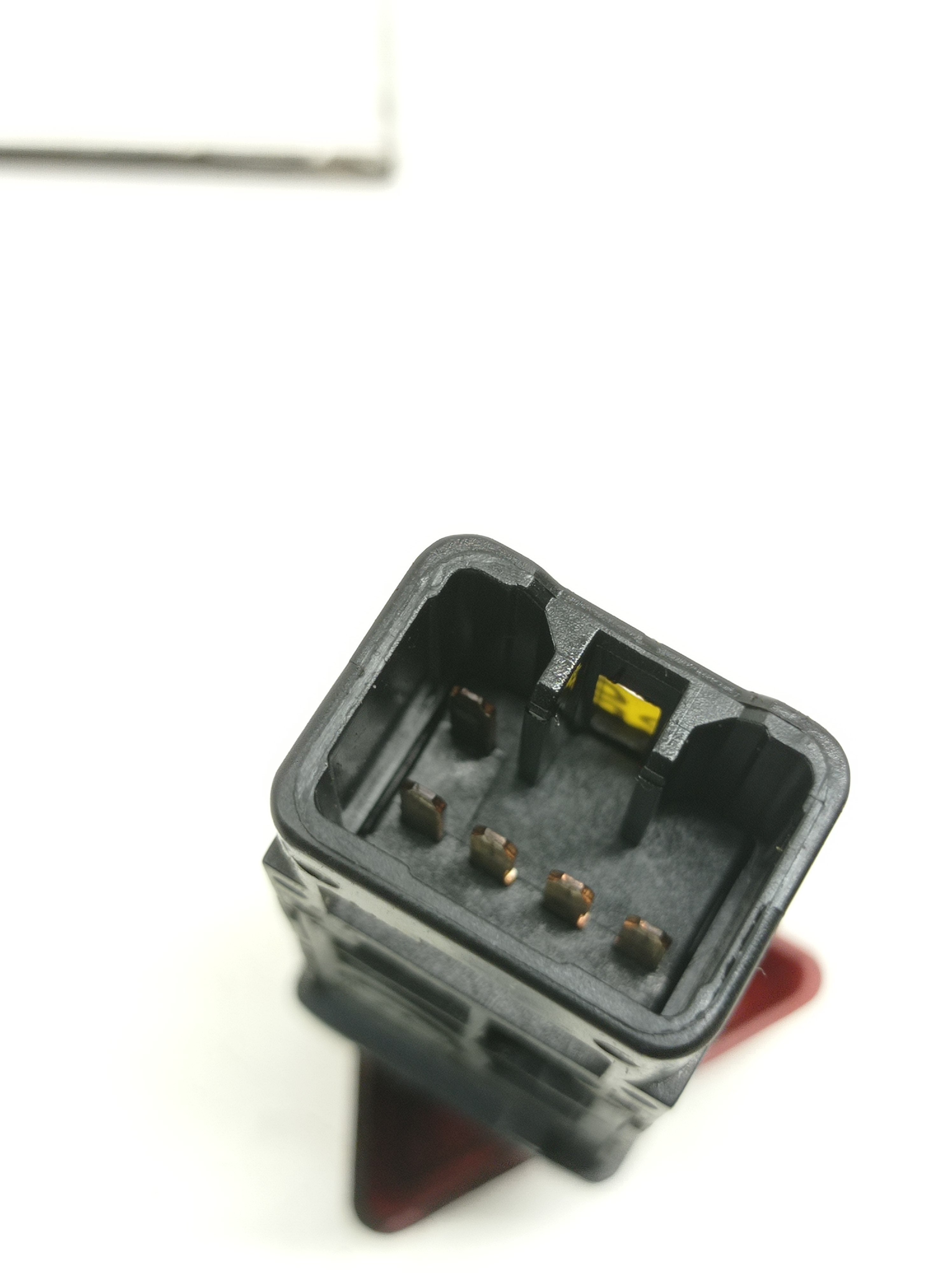 Botão Comando Pisca Alerta Gm Omega Cd 3.6 V6 2005 / 2006