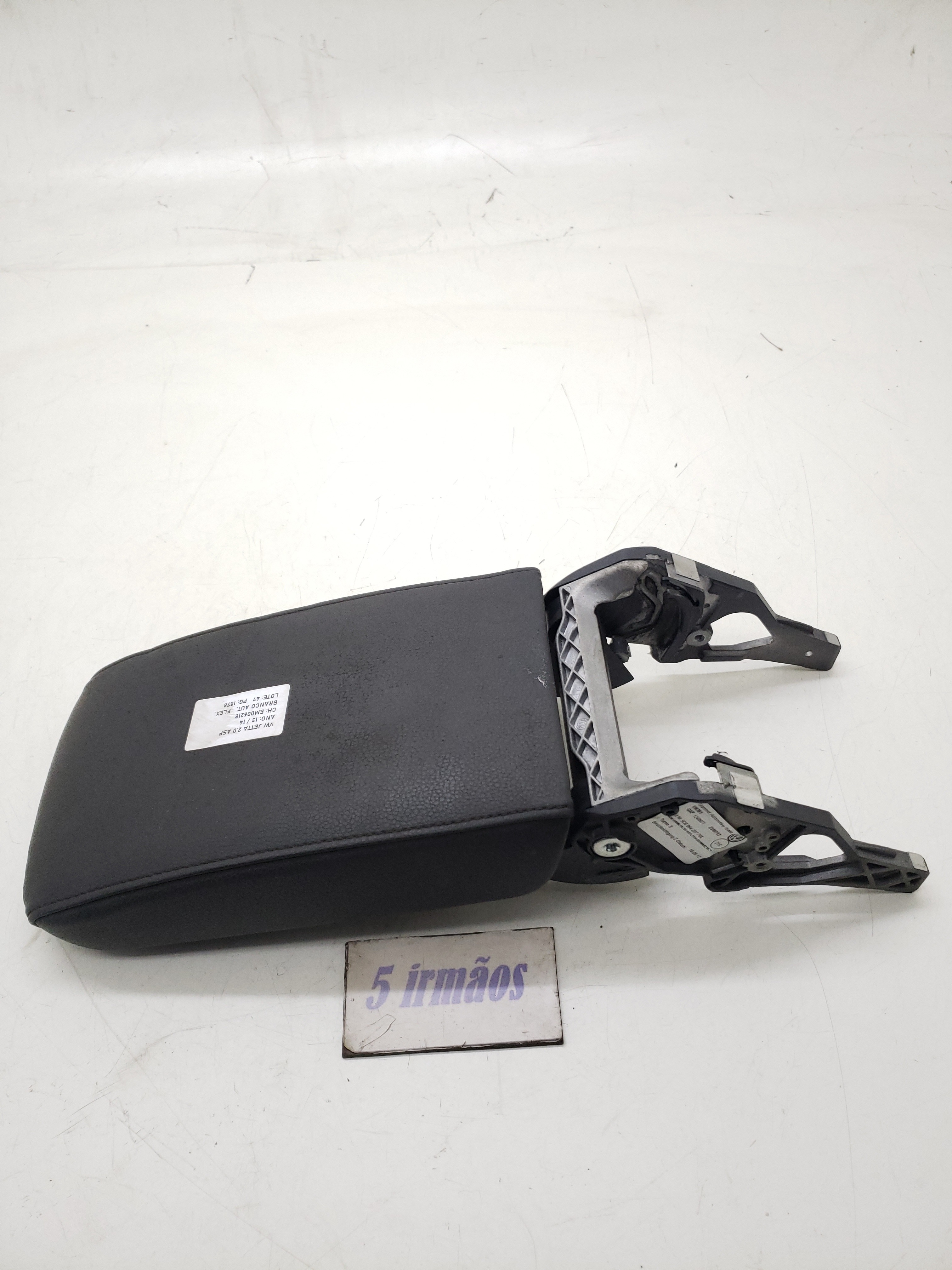 Apoio Braço Console Central Vw Jetta 2.0 Asp 2012 / 2013