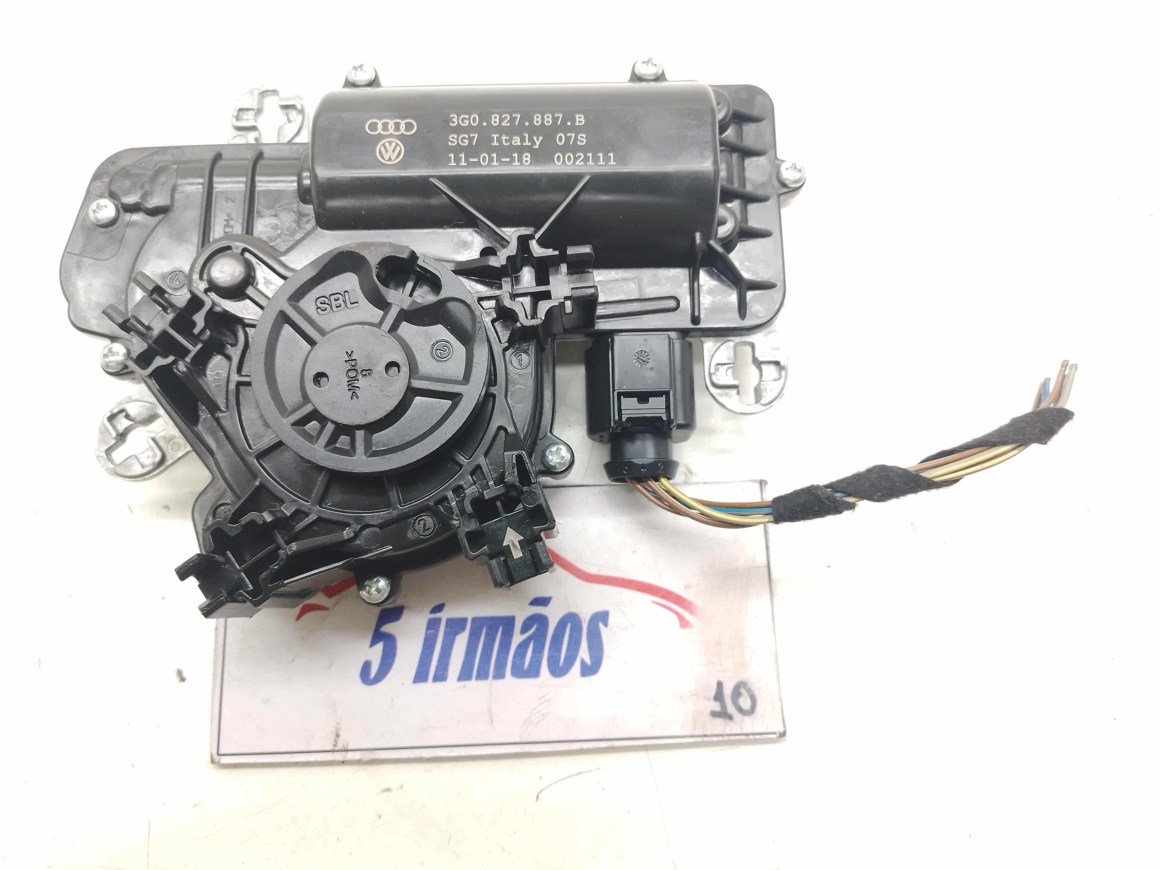 Motor Acionamento Tampa Traseira Vw Passat Tsi 2.0 2018