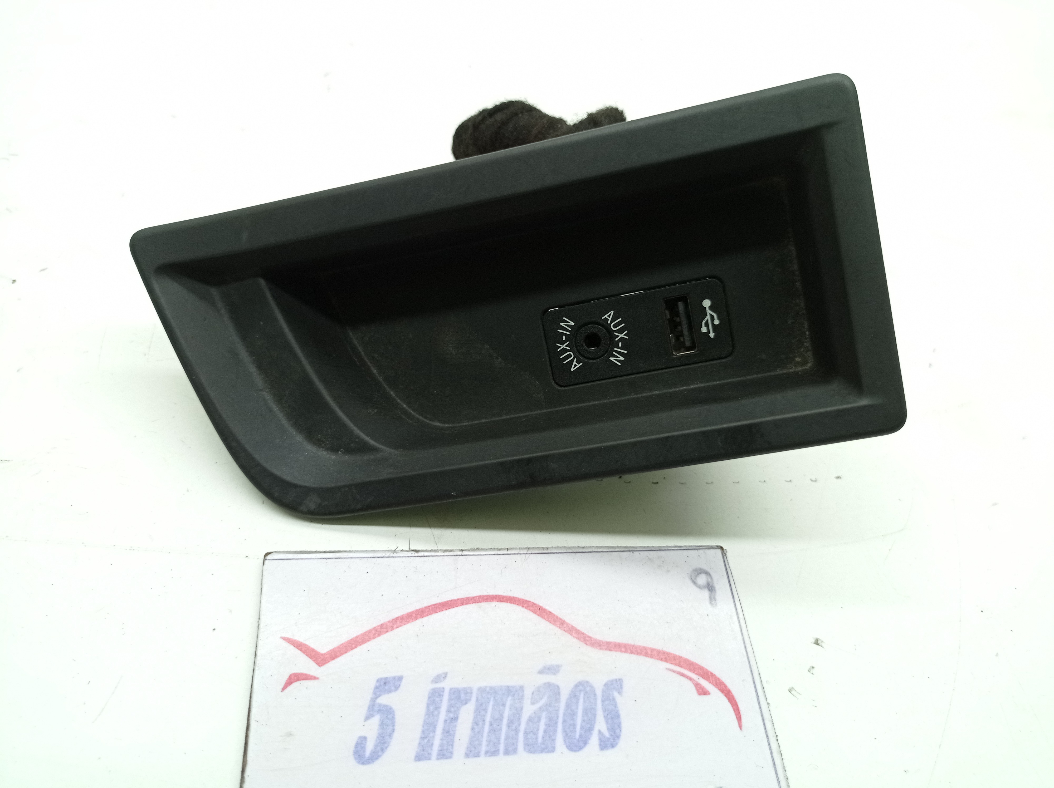 Entrada Usb Auxiliar Bmw 320i 2.0 2017 / 2018 Nº51169207357