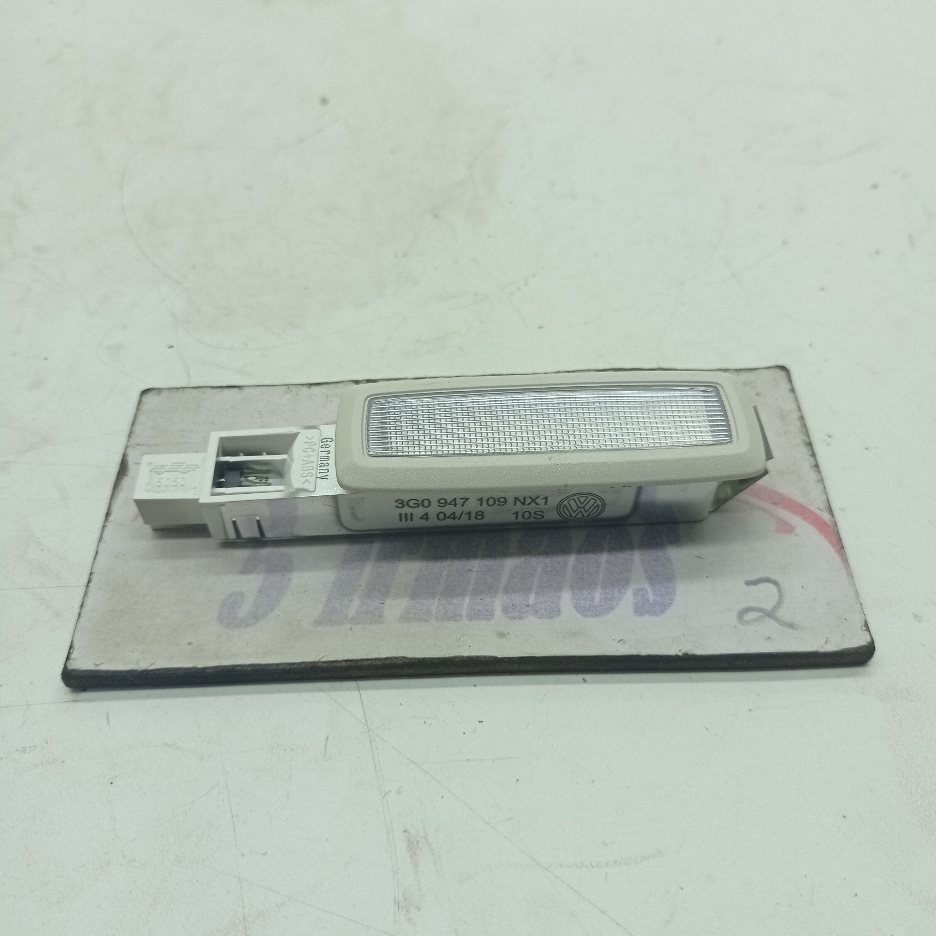 Luz Teto Cortesia Vw Passat Tsi 2.0 2018 Nº3g0947109nx1