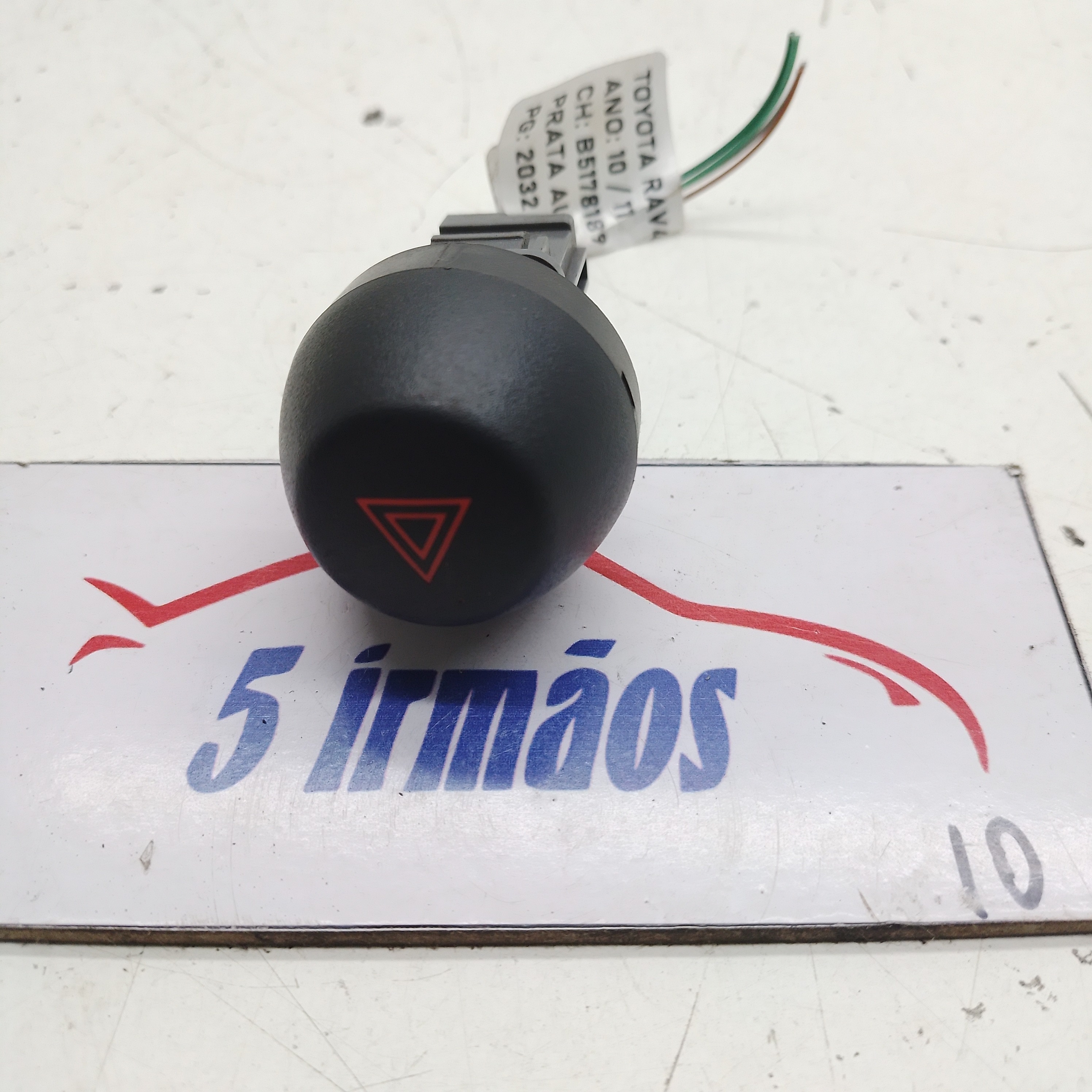 Botão Luz Emergência Toyota Rav4 2.4 4×4 2010 / 2011 Preto