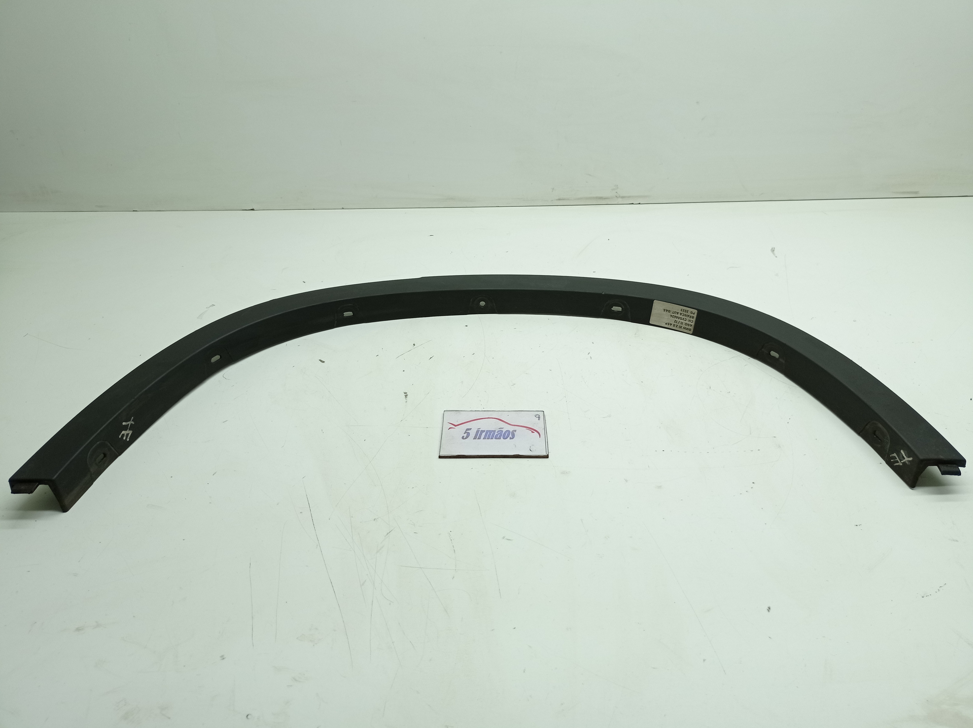 Acabamento Paralama Traseiro Esquerdo Bmw X1 2.0 2011