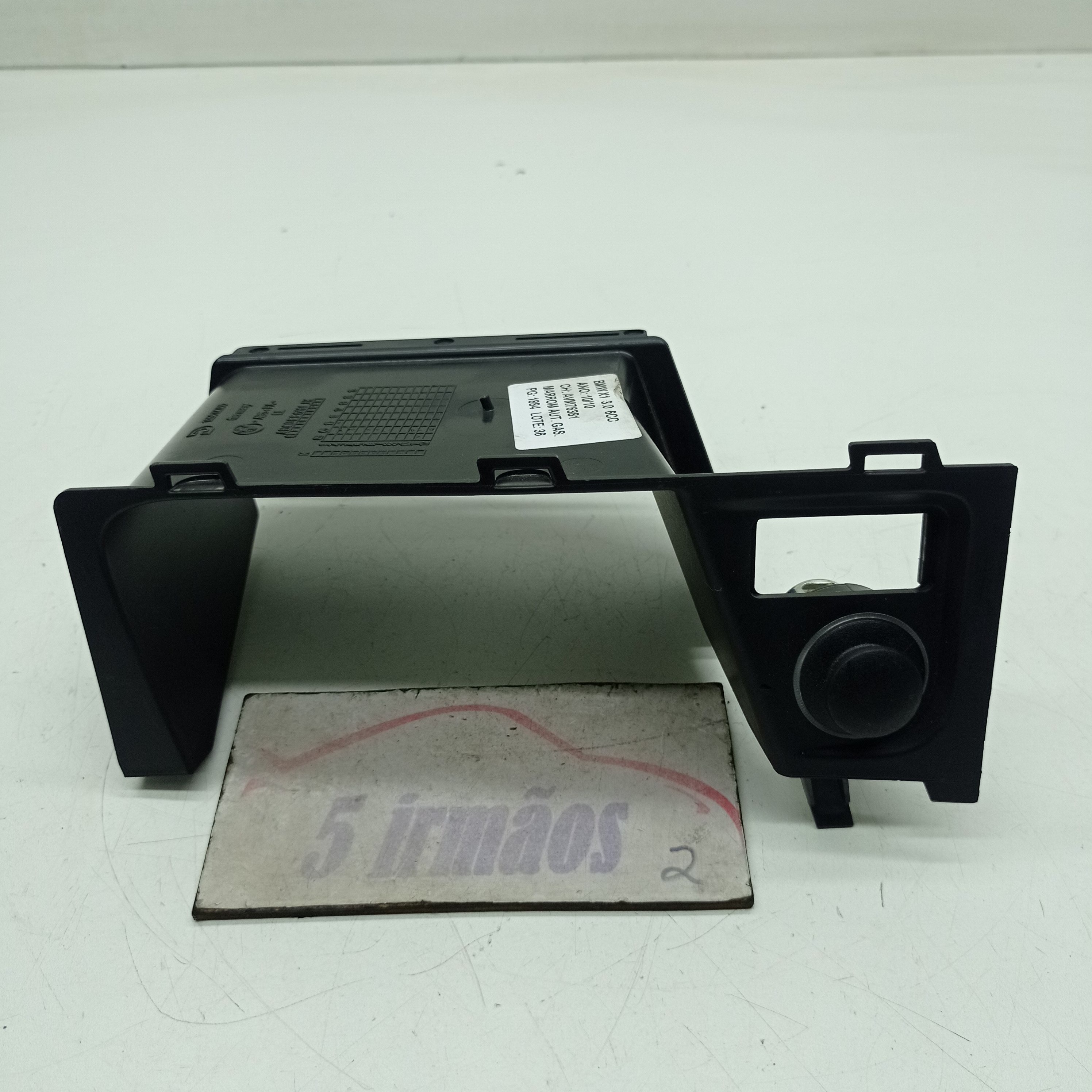 Moldura Tomada 12v Painel Bmw X1 3.0 2010 / 2011 Nº105012200