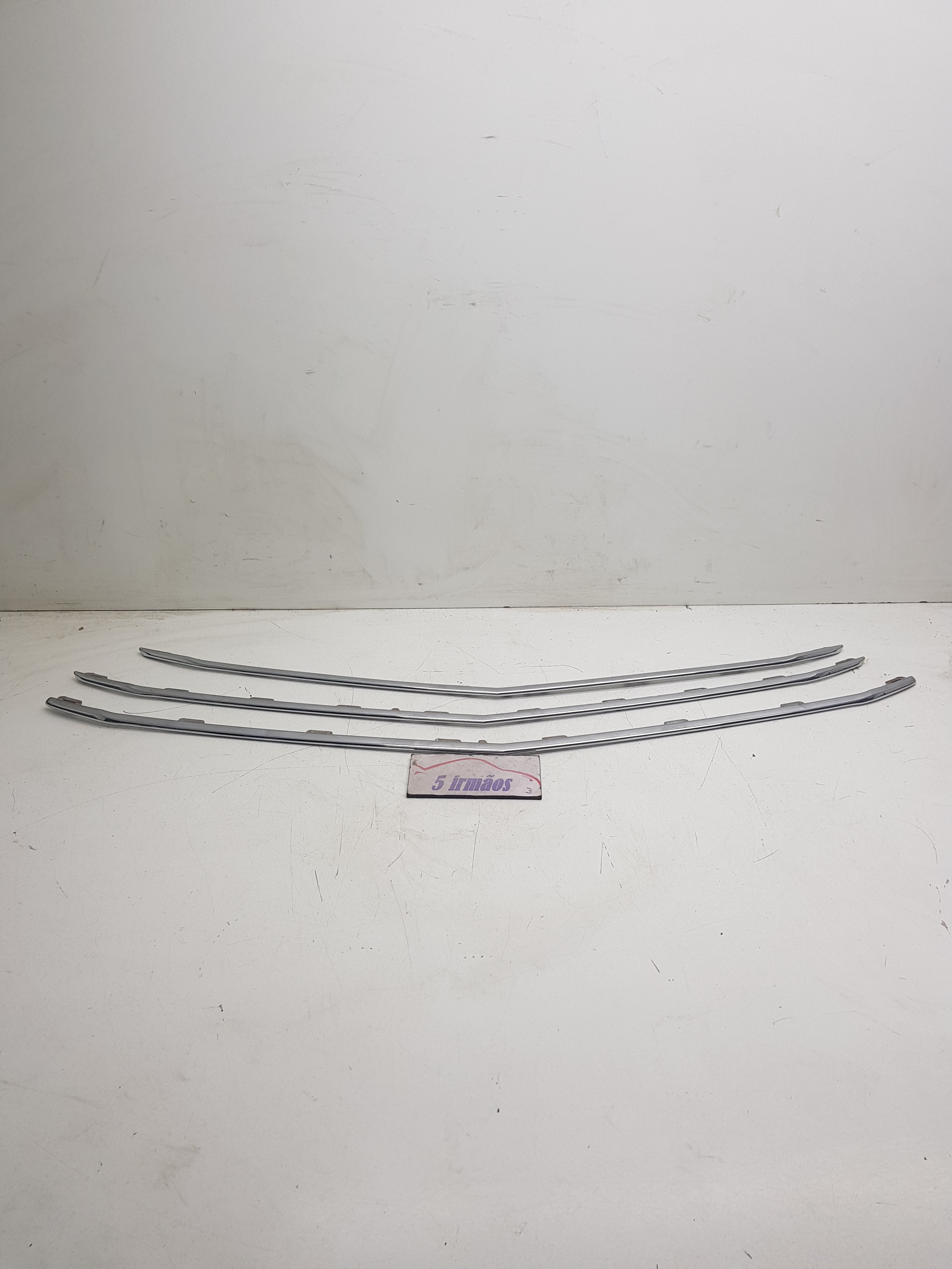 Acabamento Grade Parachoque Gm Equinox 2.0 2018 / 2019