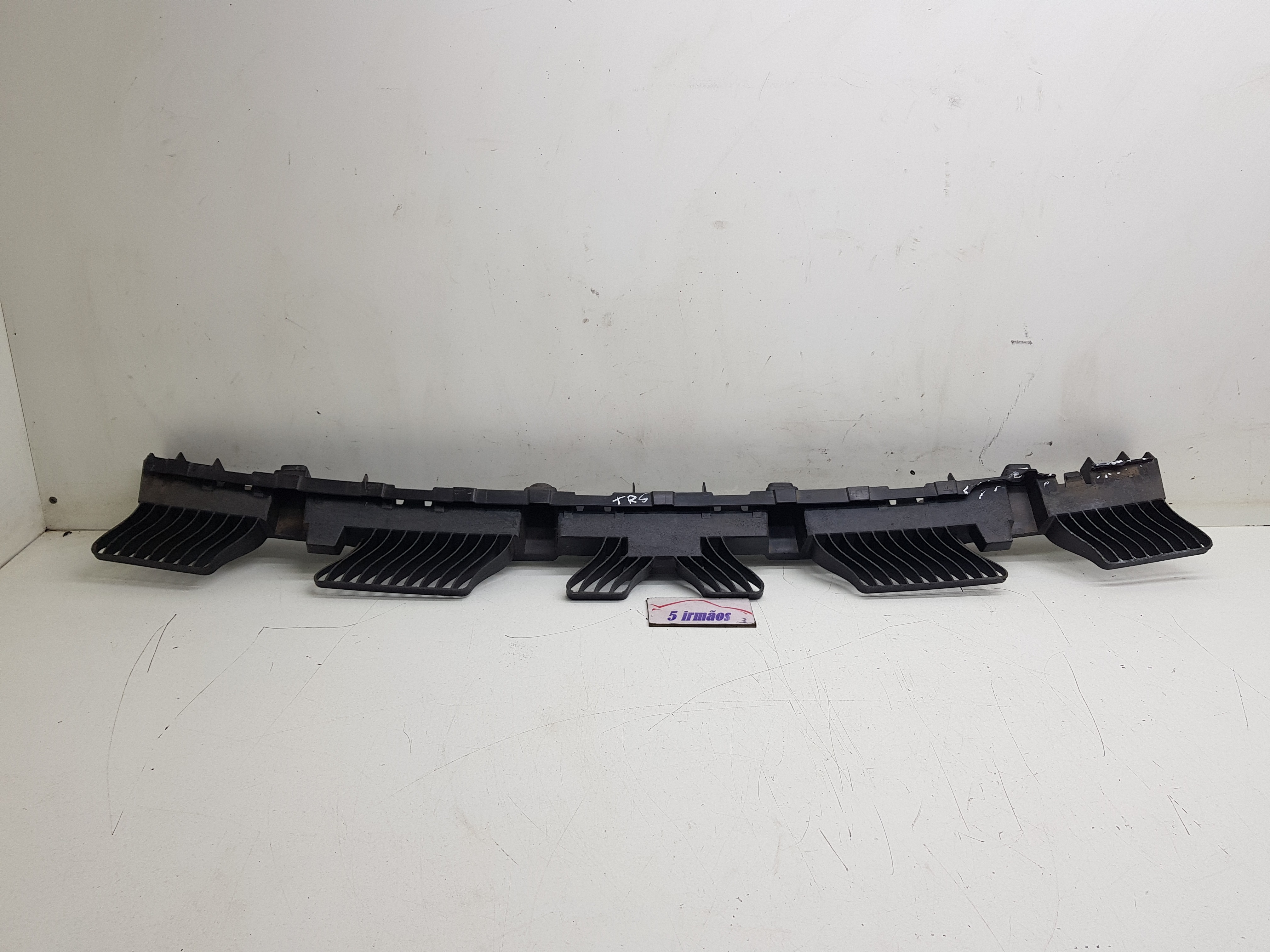 Guia Central Parachoque Traseiro Vw Taos Tsi 1.4 2022