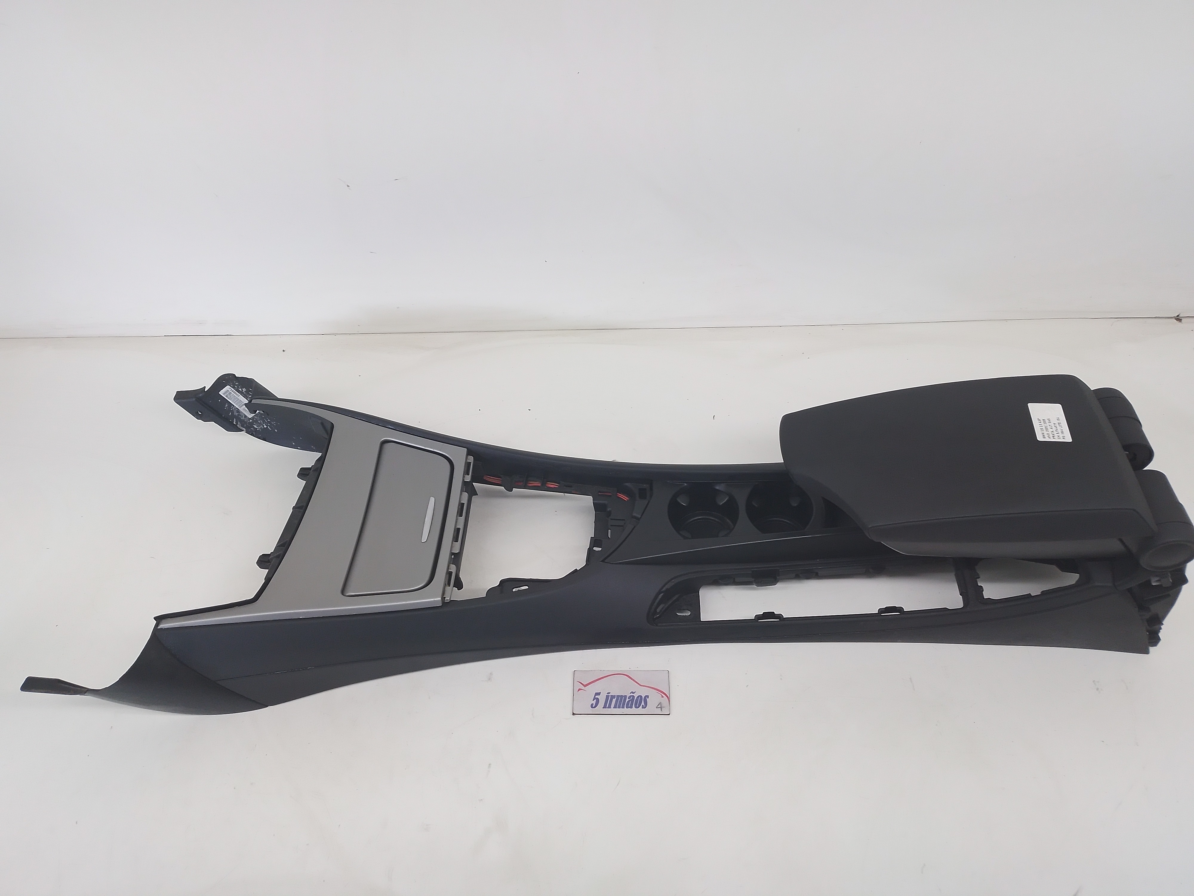 Console Central Apoio Braço Bmw 120i 2.0 Asp 2005 / 2006