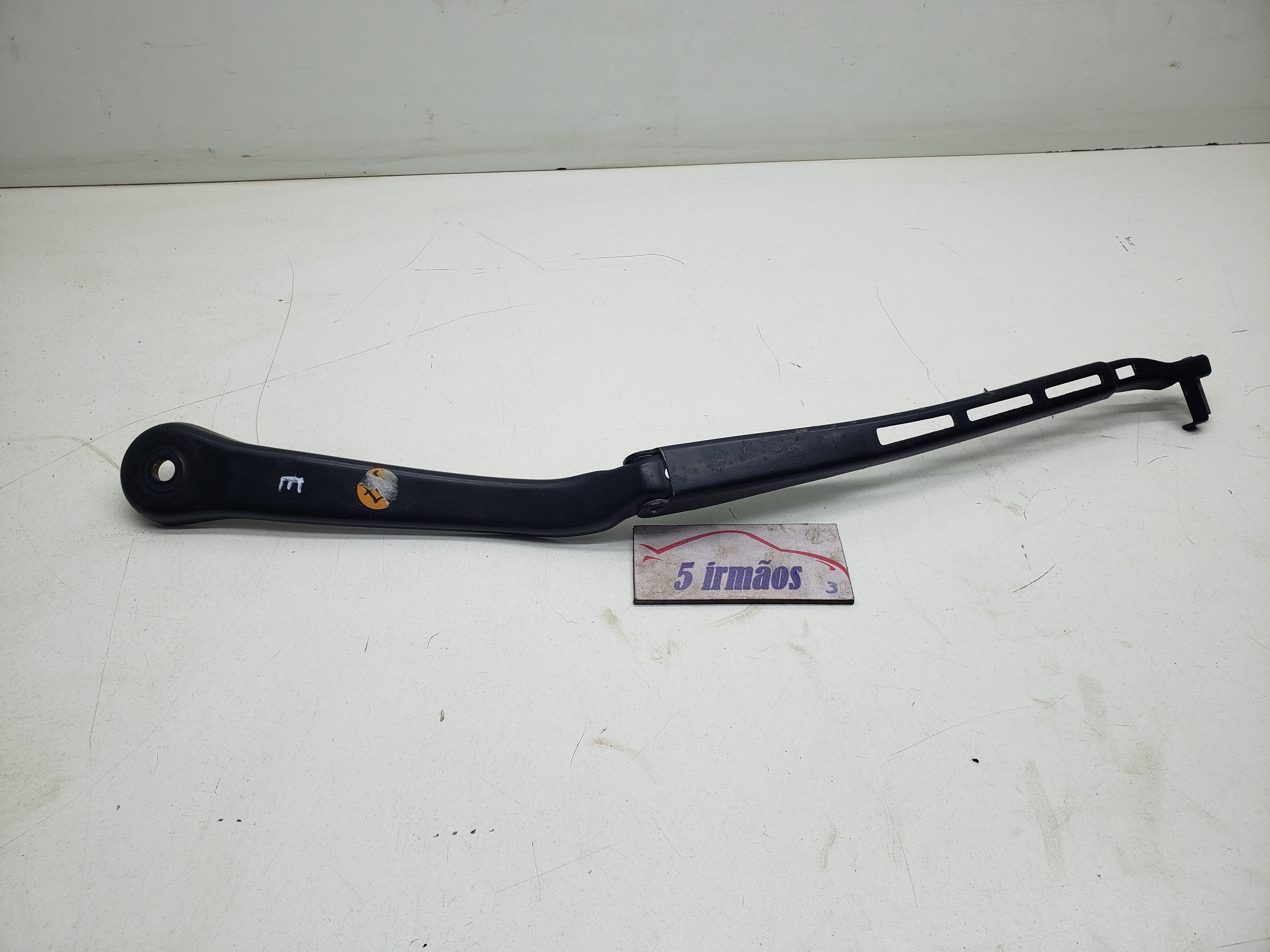 Braço Esquerdo Limpador Parabrisa Bmw 320i 2.0 2010 / 2011