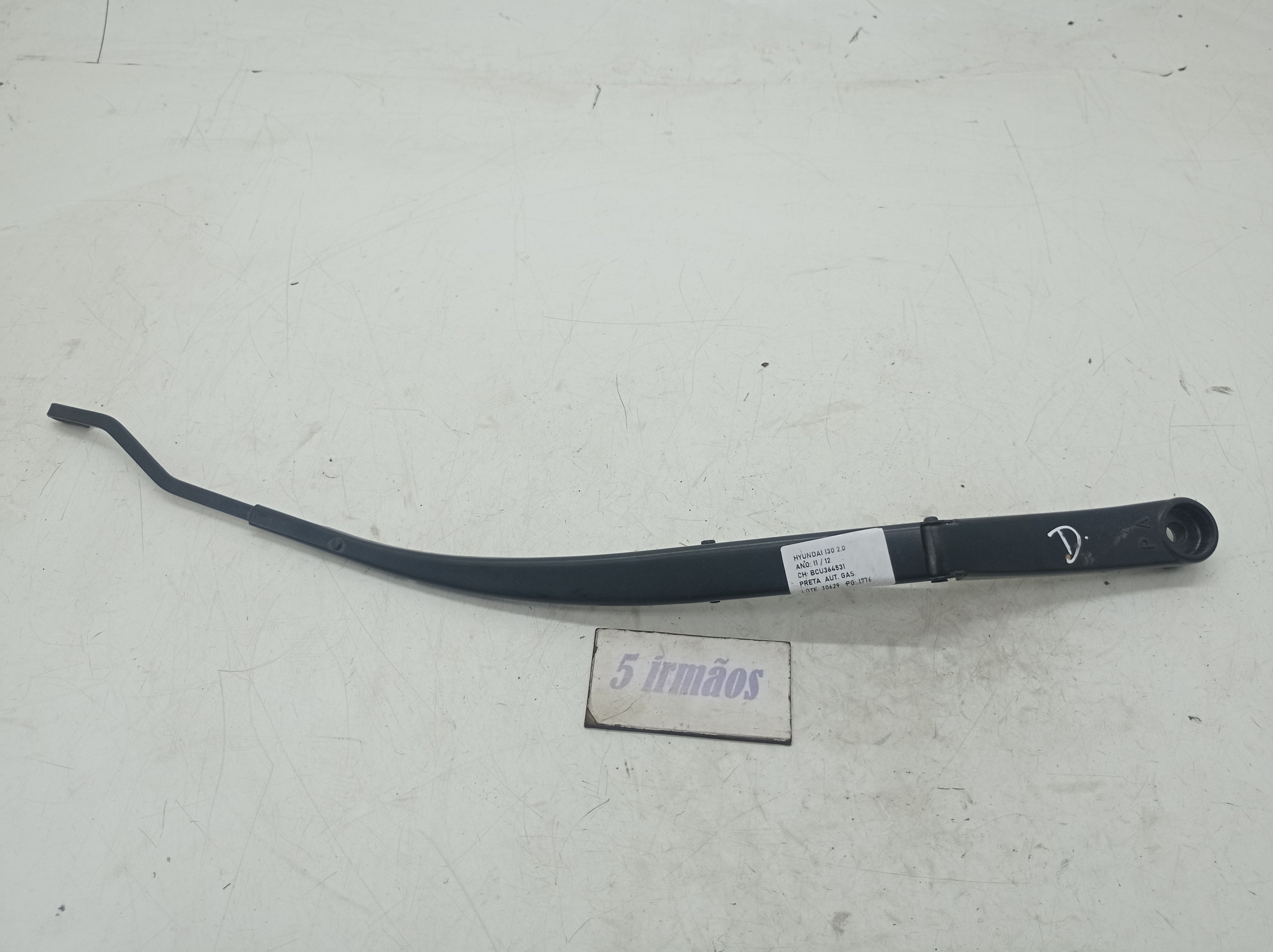 Braço Direito Limpador Parabrisa Hyundai I30 2.0 2011 / 2012