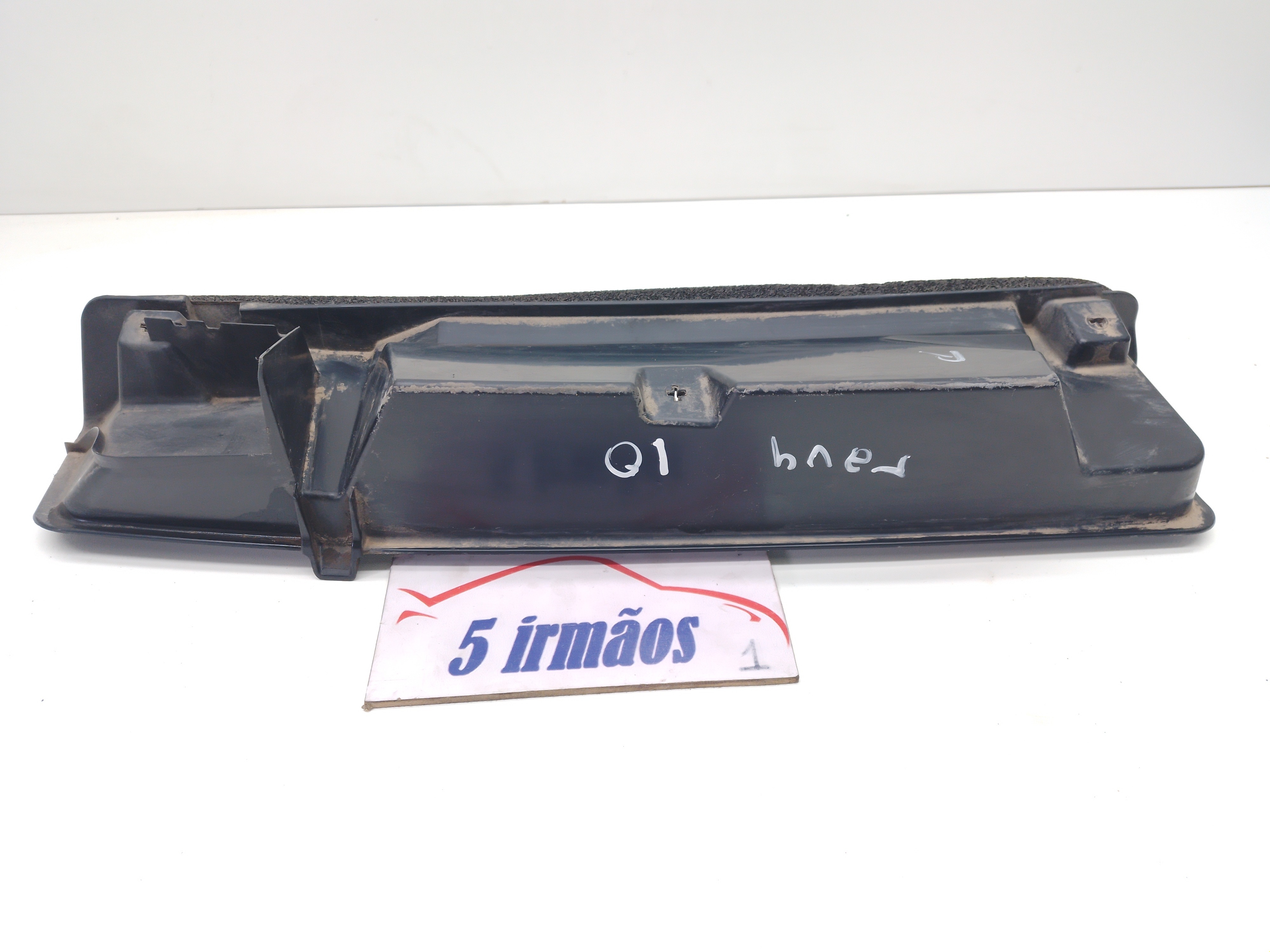 Acabamento Esquerdo Churrasqueira Toyota Rav4 2.4 2010 2011