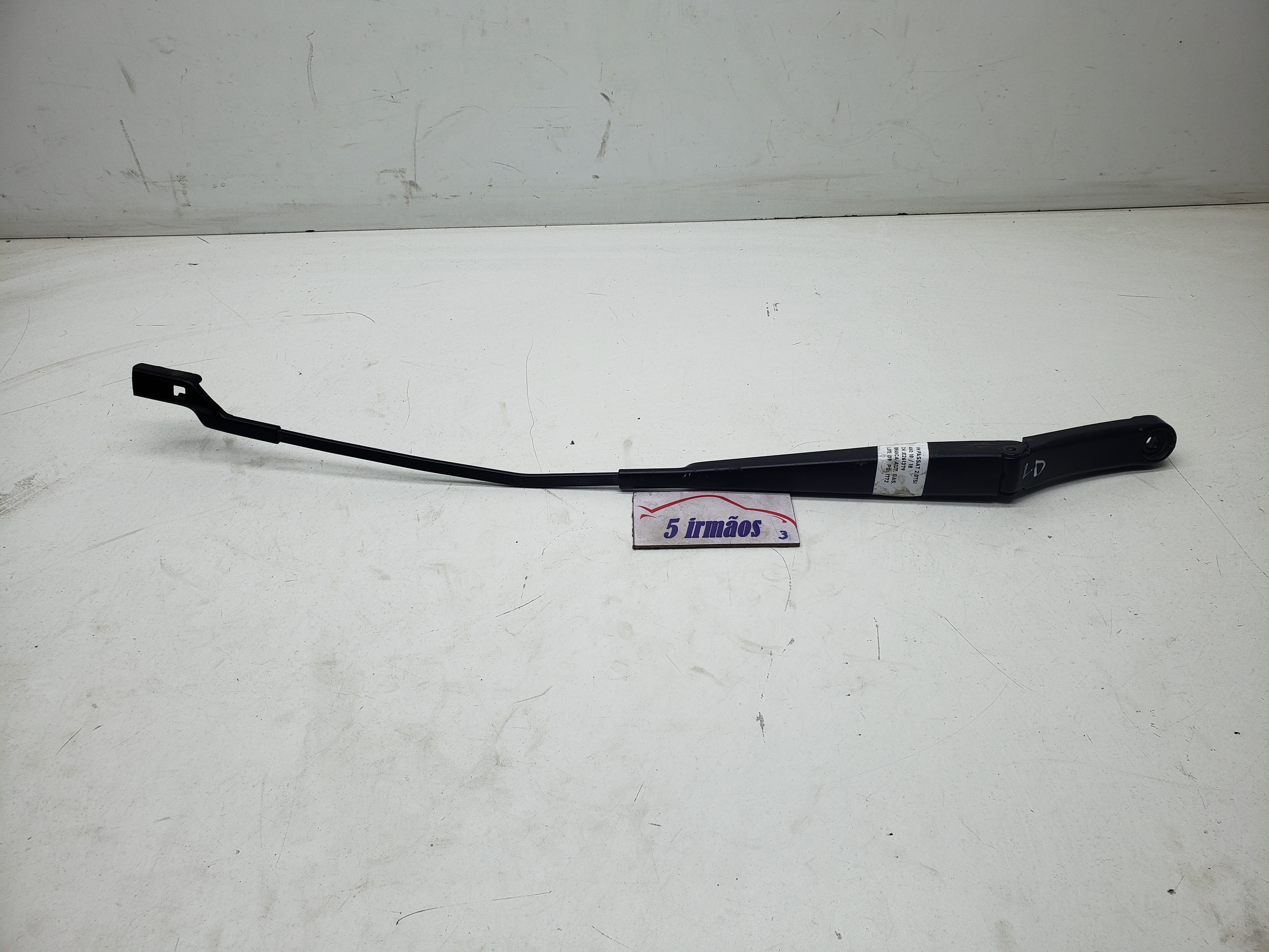 Braço Direito Limpador Parabrisa Vw Passat Tsi 2.0 2018 2019