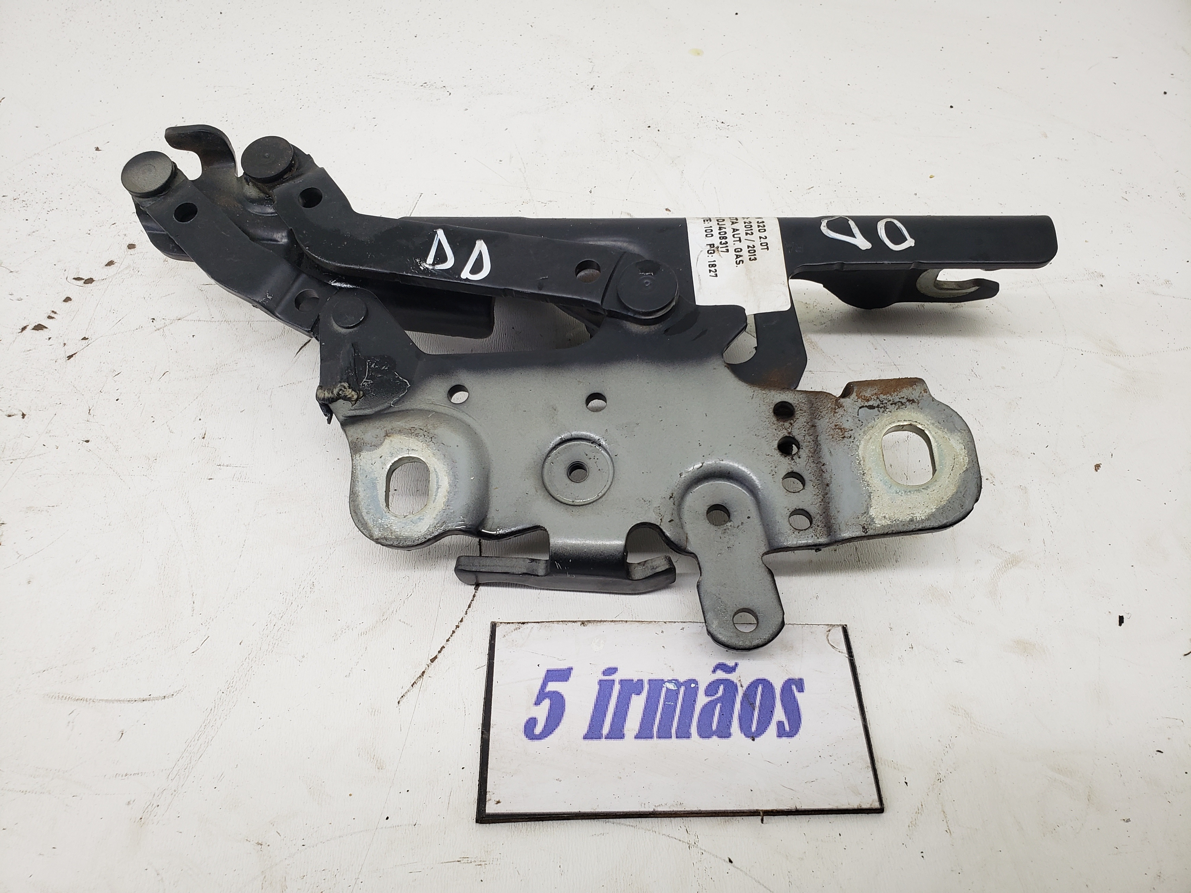 Dobradiça Braço Direita Capô Bmw 320i 2.0 Turbo 2013 / 2014